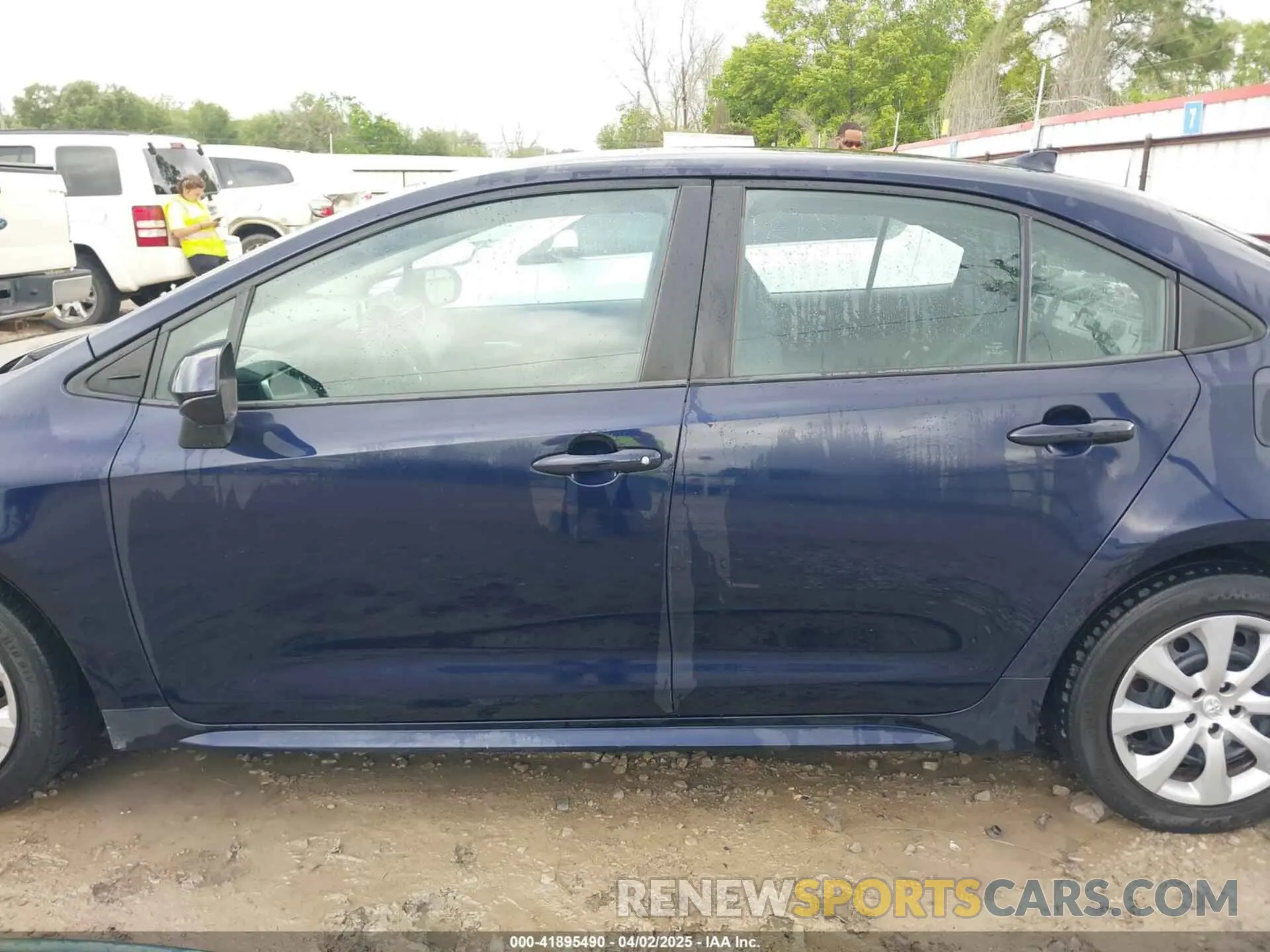 15 Photograph of a damaged car 5YFEPMAE2MP168799 TOYOTA COROLLA 2021
