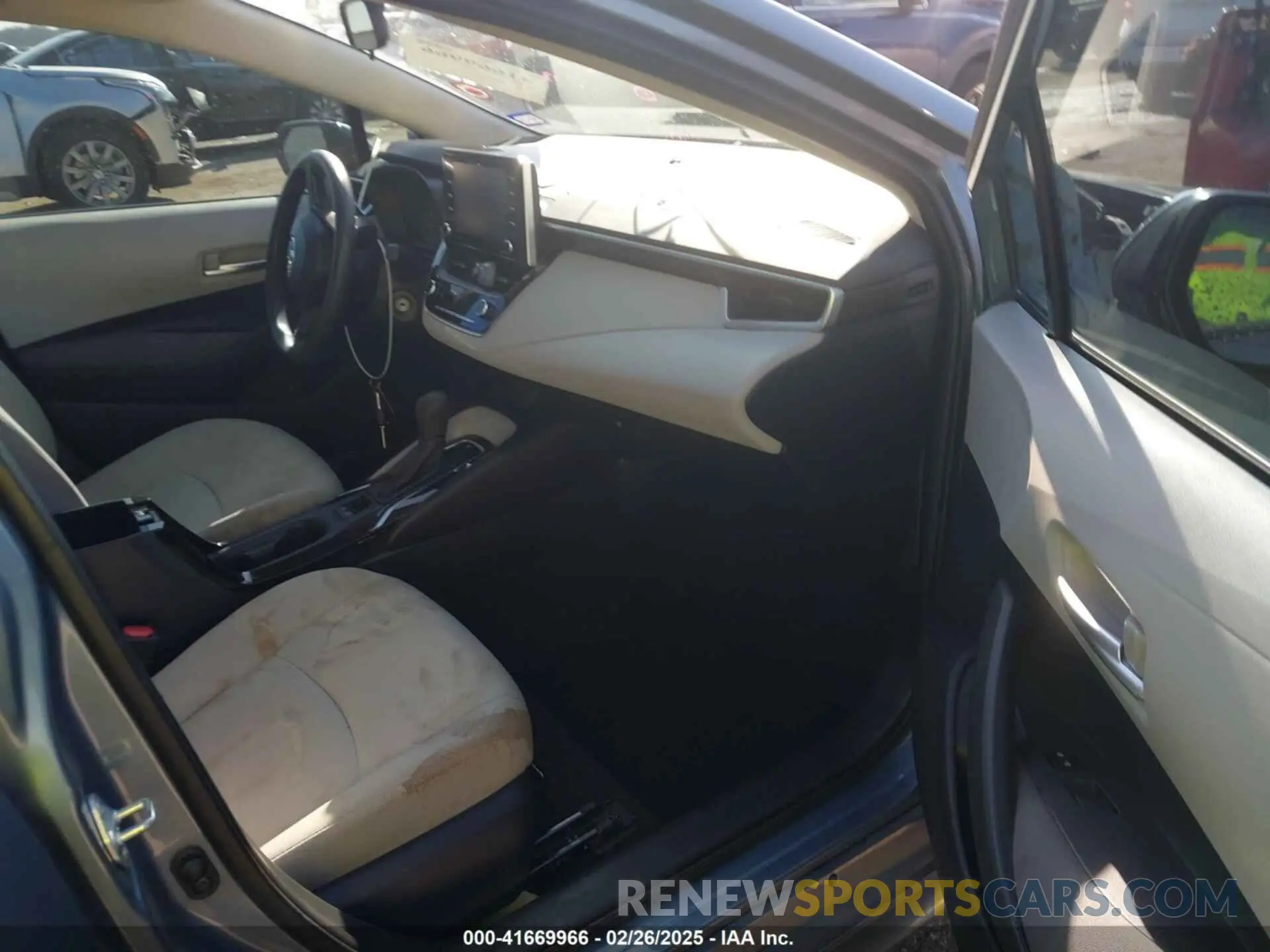 5 Photograph of a damaged car 5YFEPMAE2MP174599 TOYOTA COROLLA 2021