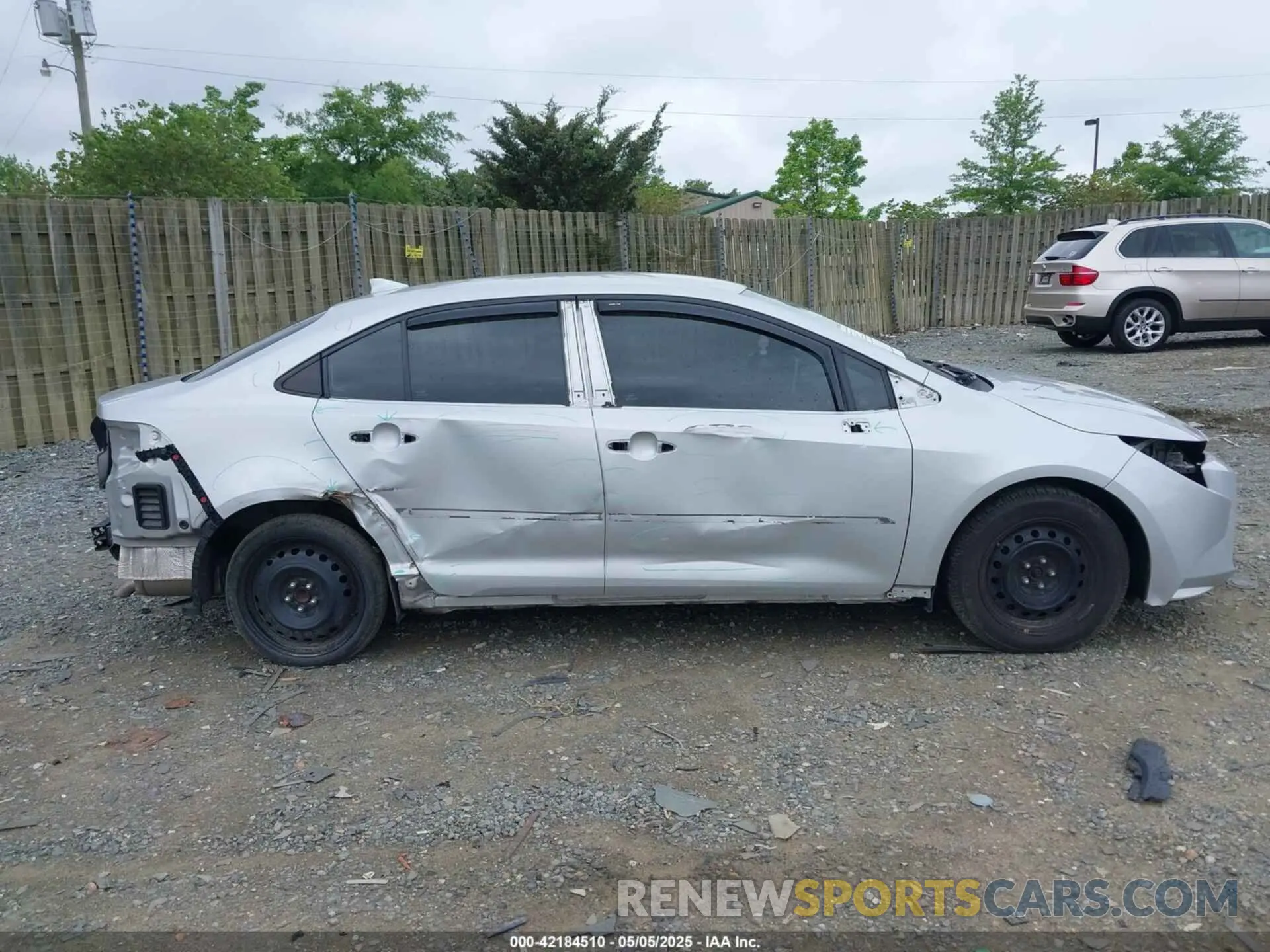 13 Photograph of a damaged car 5YFEPMAE2MP176630 TOYOTA COROLLA 2021