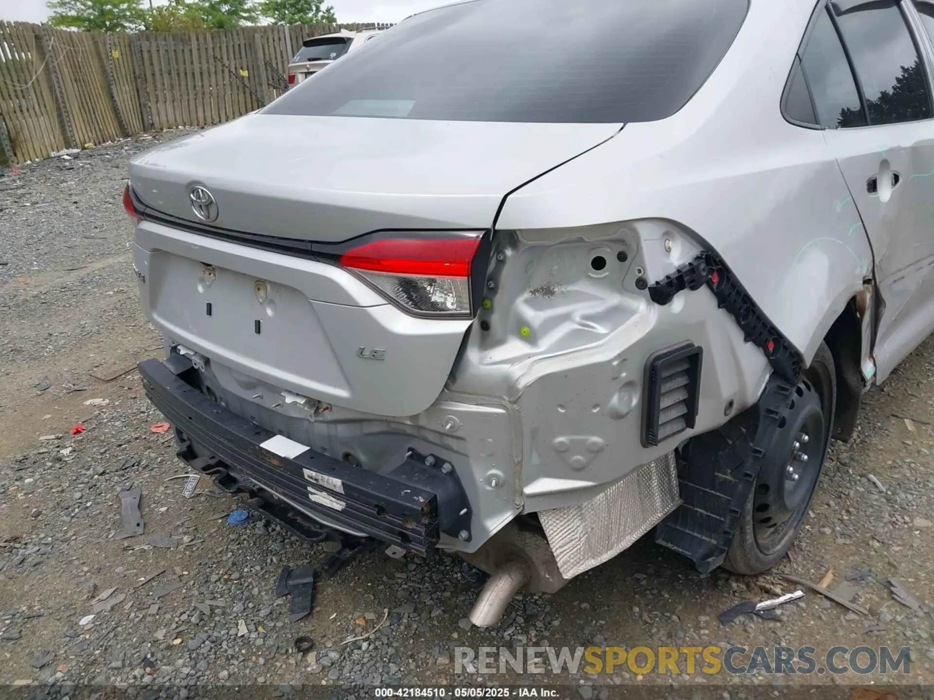 6 Photograph of a damaged car 5YFEPMAE2MP176630 TOYOTA COROLLA 2021