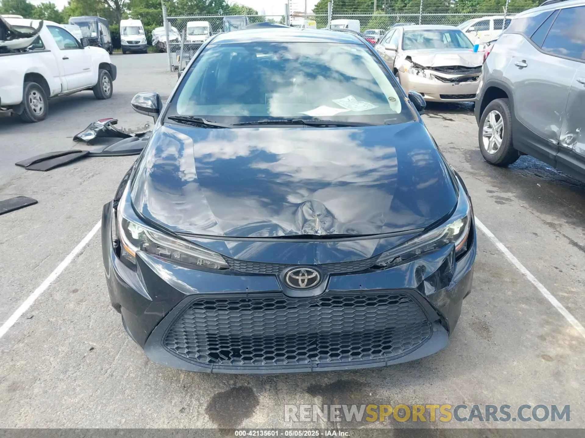 12 Photograph of a damaged car 5YFEPMAE2MP179785 TOYOTA COROLLA 2021