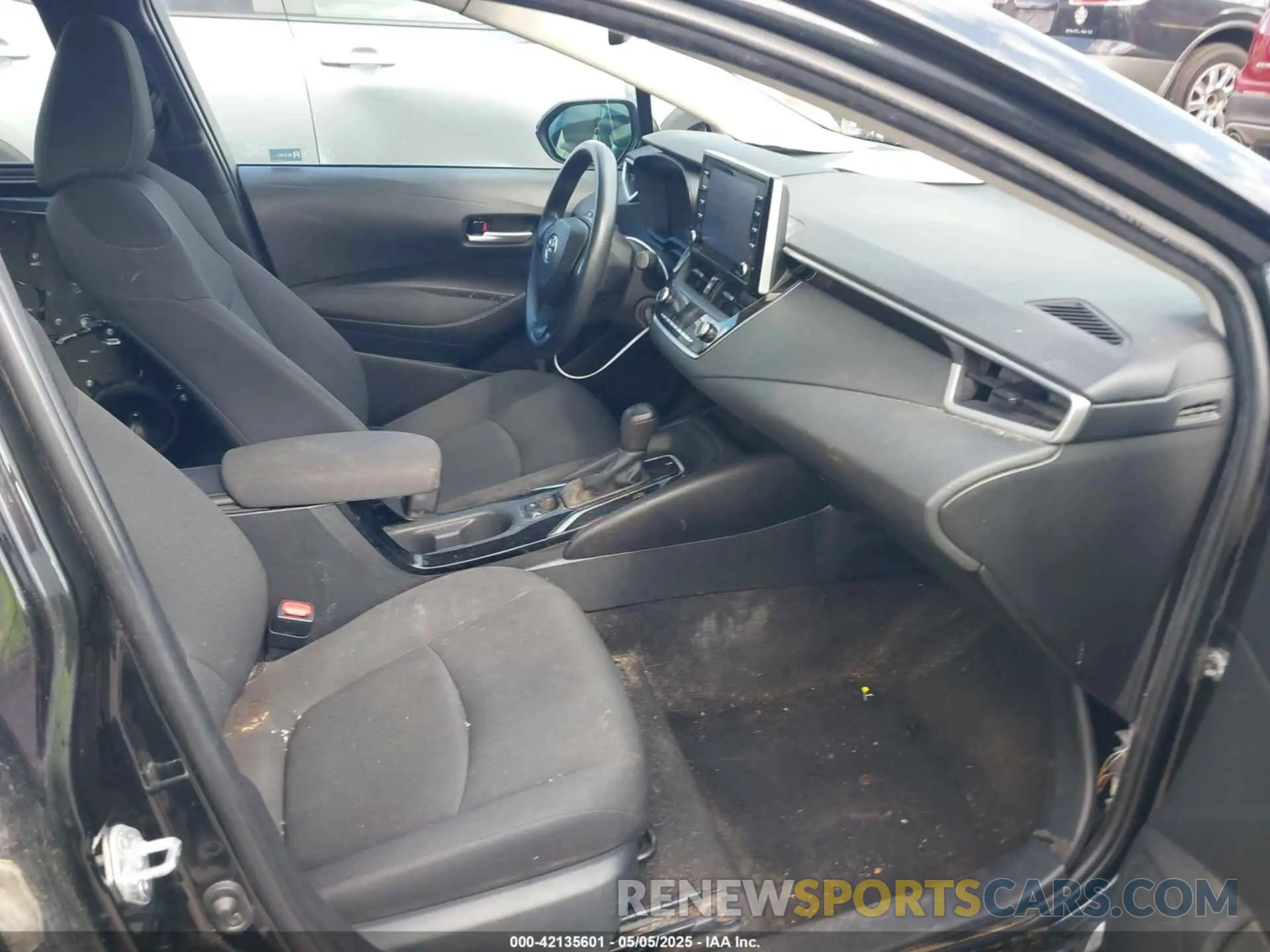 5 Photograph of a damaged car 5YFEPMAE2MP179785 TOYOTA COROLLA 2021