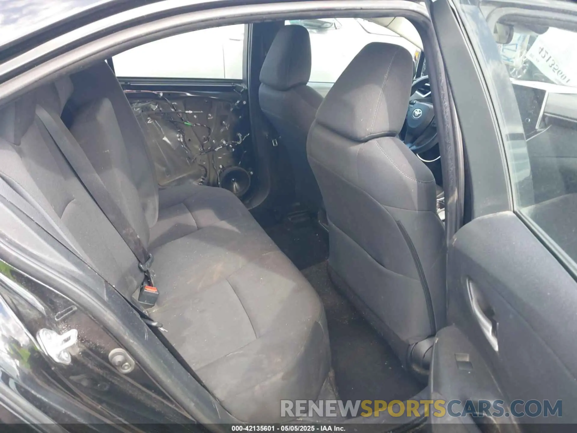 8 Photograph of a damaged car 5YFEPMAE2MP179785 TOYOTA COROLLA 2021
