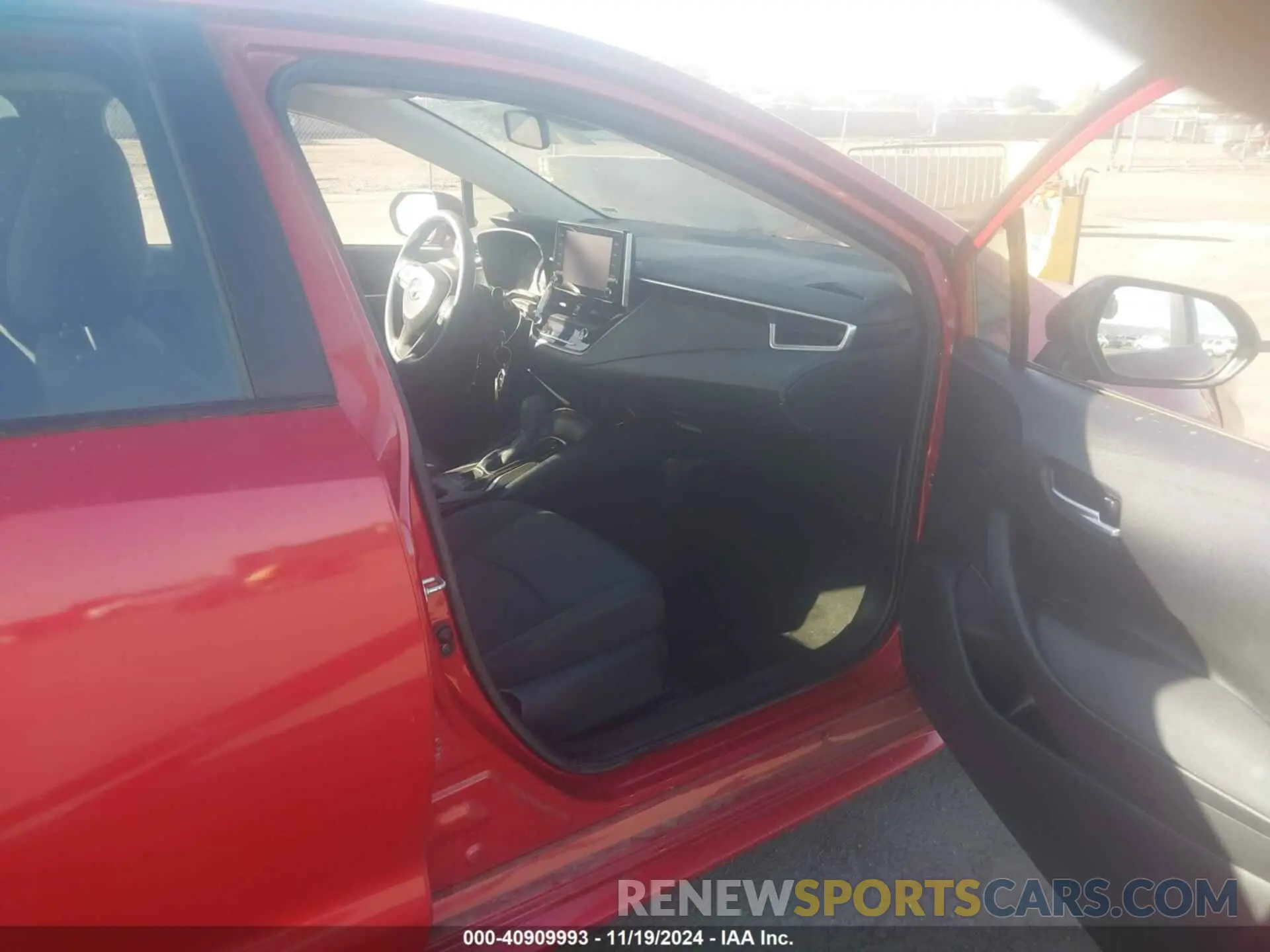 5 Photograph of a damaged car 5YFEPMAE2MP185019 TOYOTA COROLLA 2021