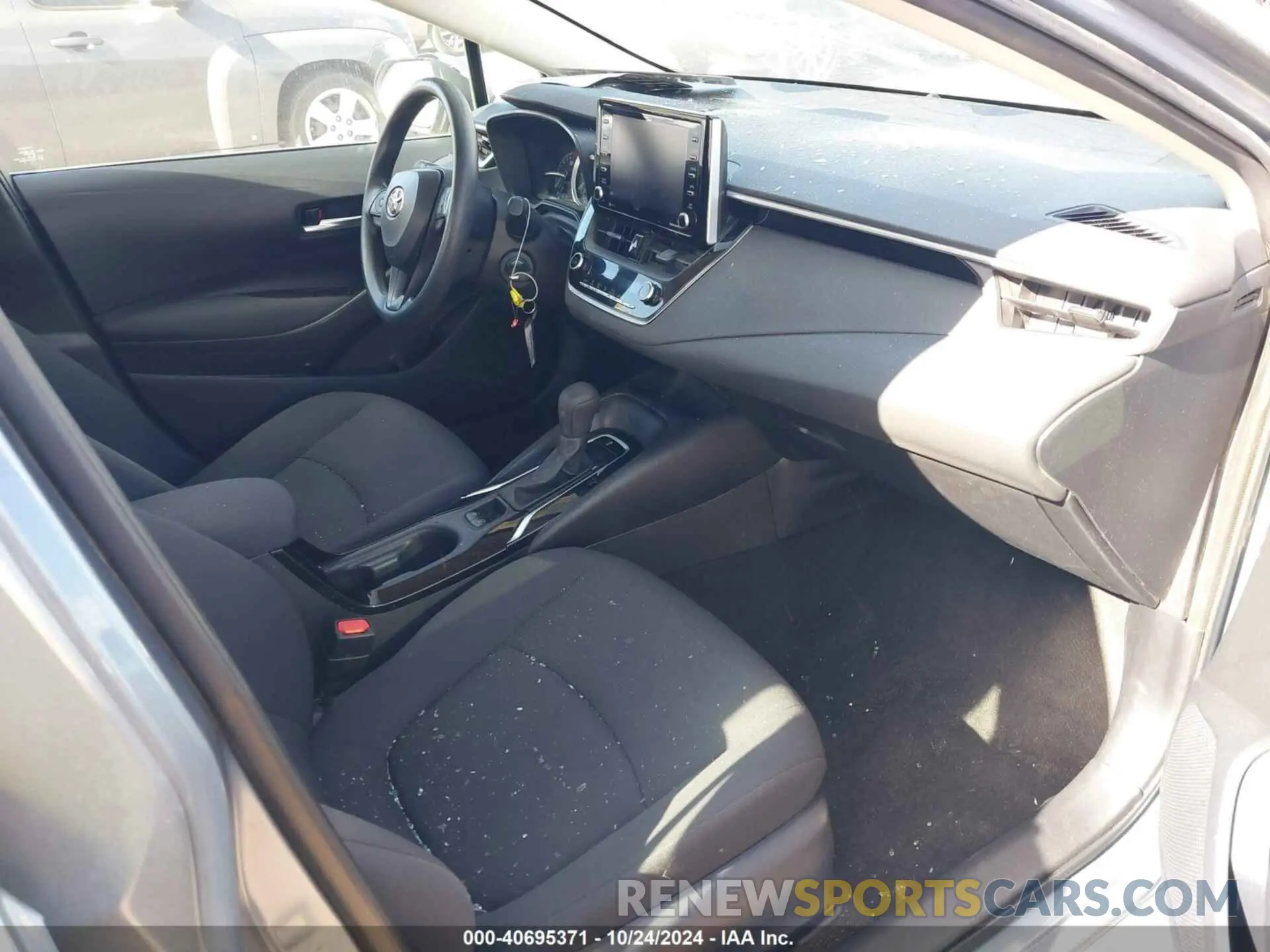 5 Photograph of a damaged car 5YFEPMAE2MP186283 TOYOTA COROLLA 2021