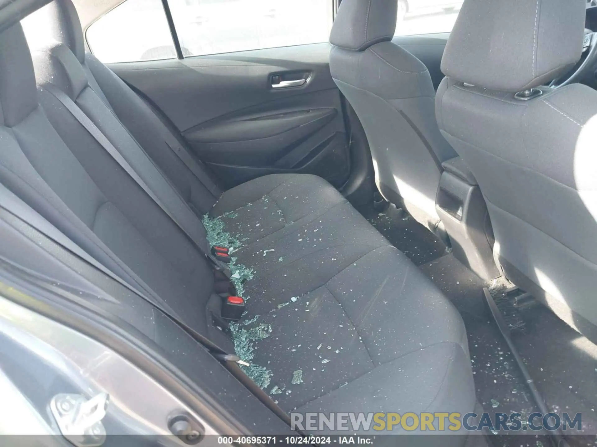 8 Photograph of a damaged car 5YFEPMAE2MP186283 TOYOTA COROLLA 2021