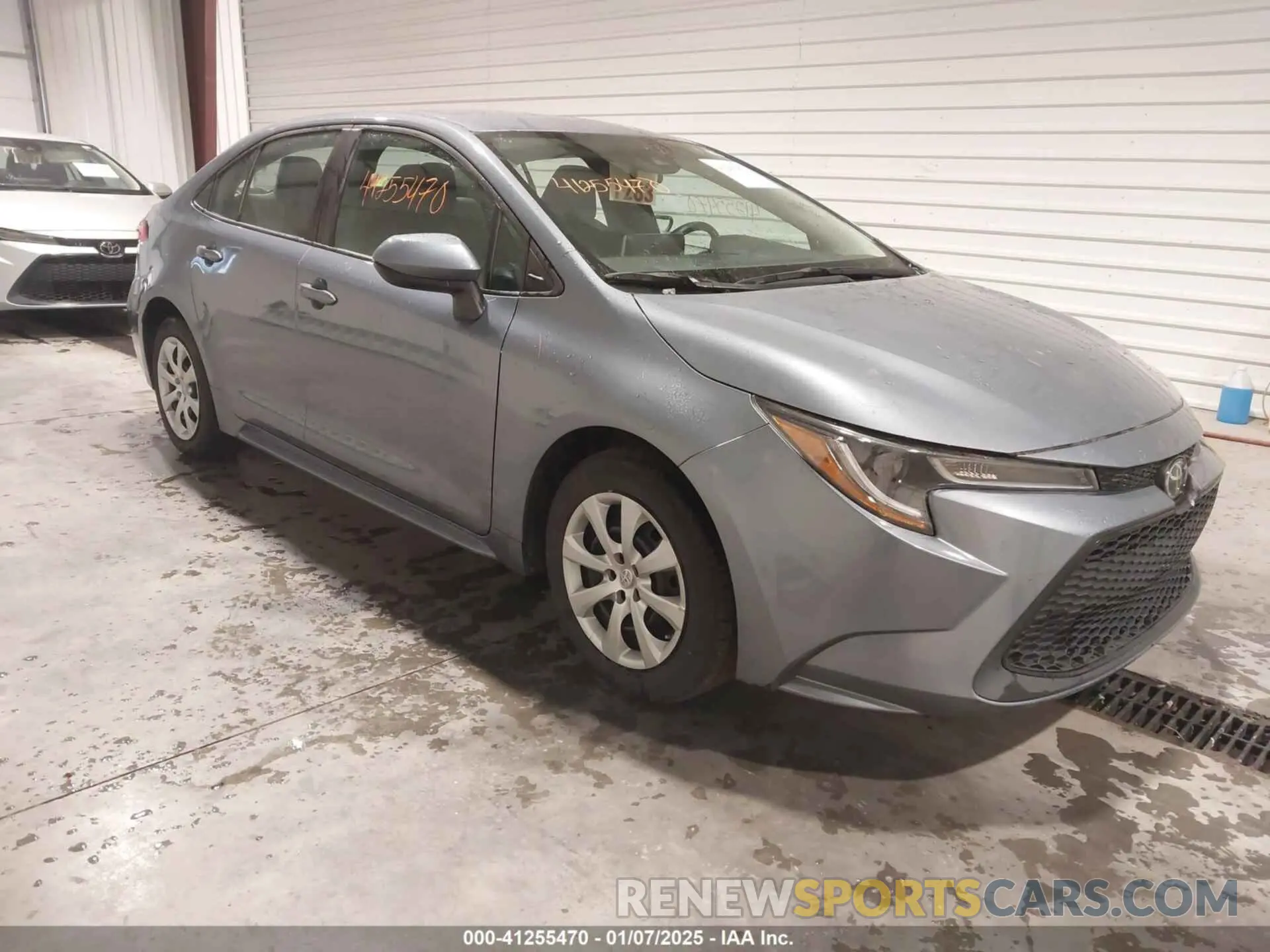 1 Photograph of a damaged car 5YFEPMAE2MP186901 TOYOTA COROLLA 2021