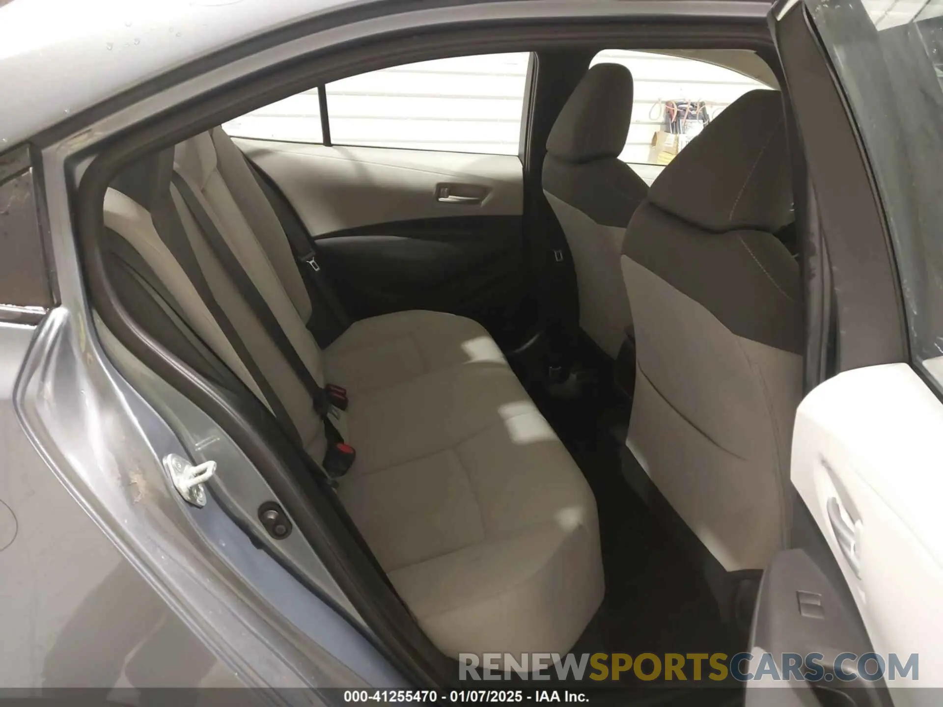 8 Photograph of a damaged car 5YFEPMAE2MP186901 TOYOTA COROLLA 2021