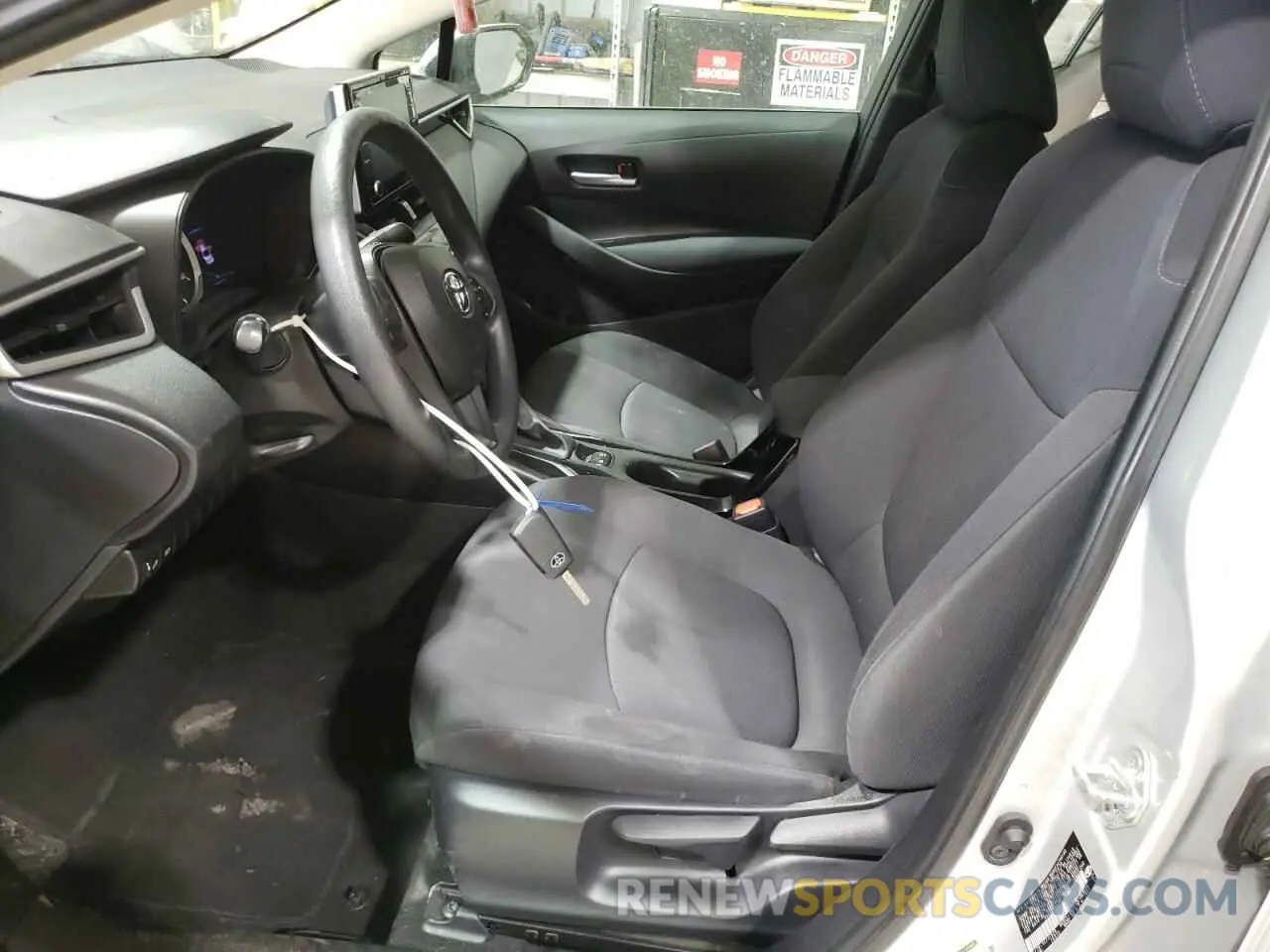 7 Photograph of a damaged car 5YFEPMAE2MP188003 TOYOTA COROLLA 2021