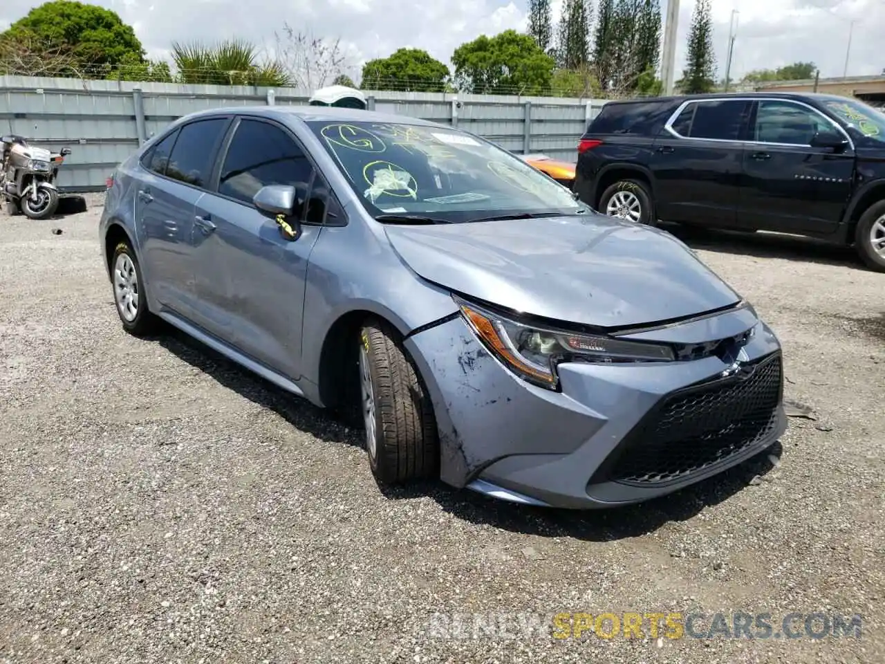 1 Photograph of a damaged car 5YFEPMAE2MP204054 TOYOTA COROLLA 2021