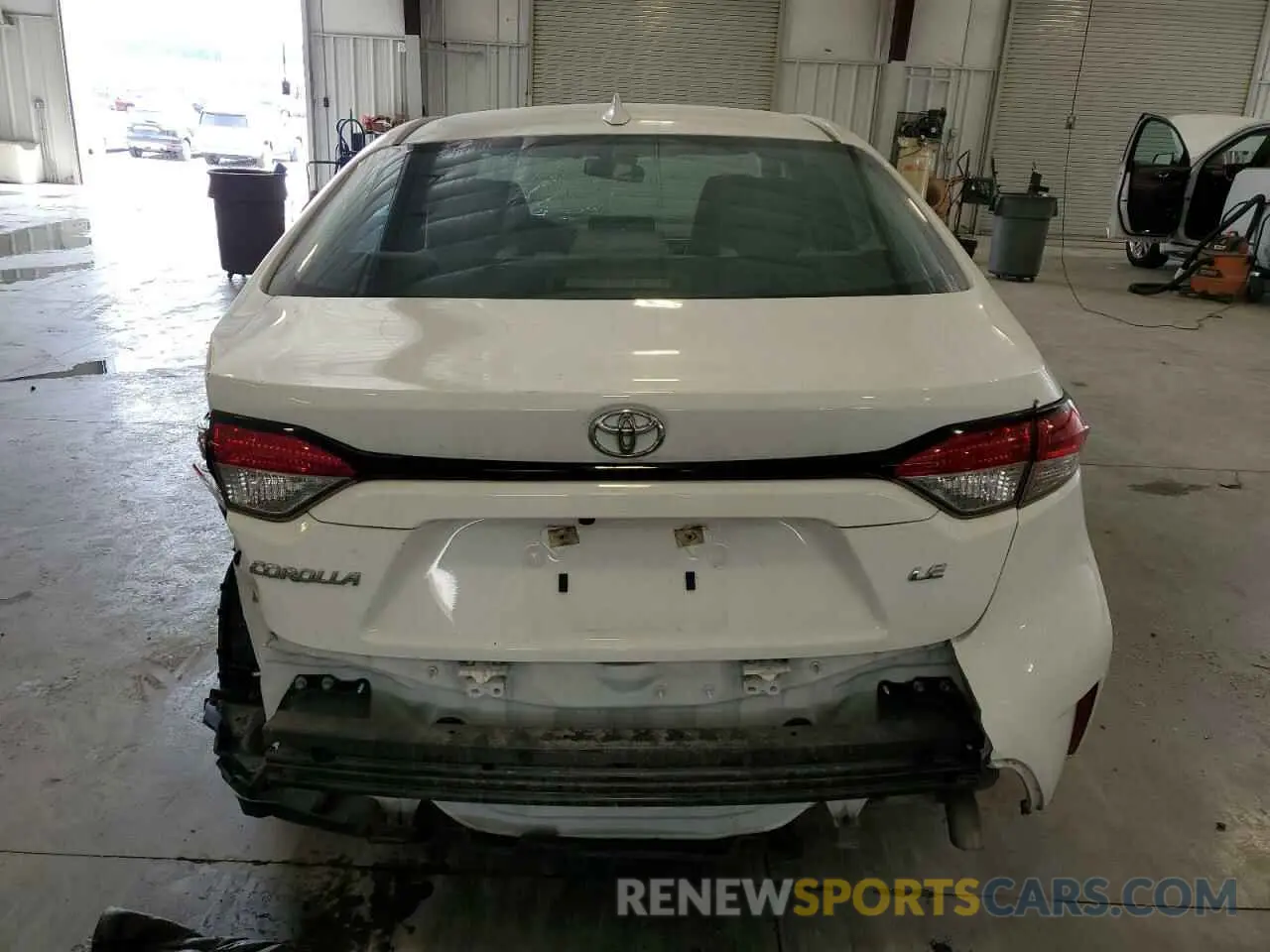 6 Photograph of a damaged car 5YFEPMAE2MP204863 TOYOTA COROLLA 2021