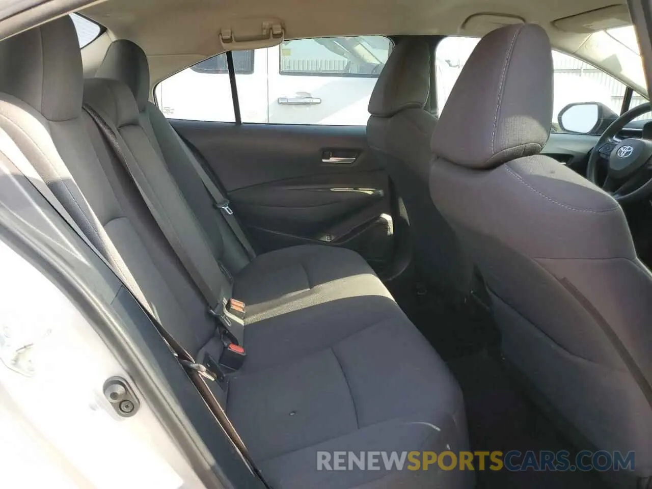 10 Photograph of a damaged car 5YFEPMAE2MP207973 TOYOTA COROLLA 2021