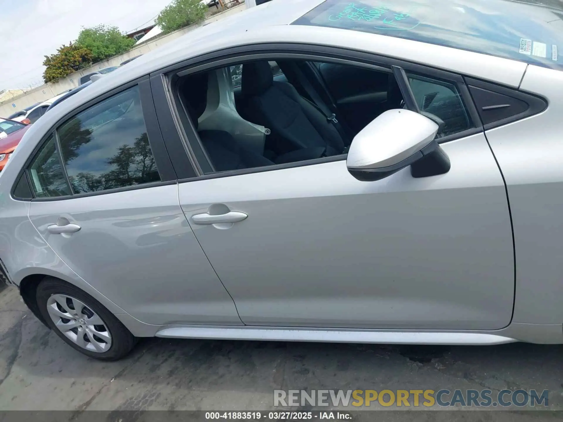 14 Photograph of a damaged car 5YFEPMAE2MP212056 TOYOTA COROLLA 2021