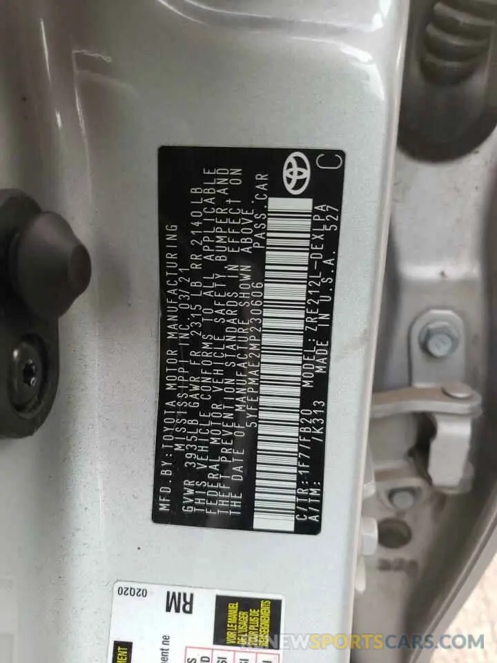 12 Photograph of a damaged car 5YFEPMAE2MP230606 TOYOTA COROLLA 2021