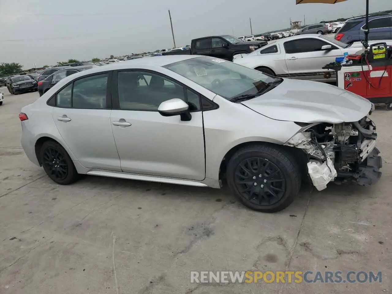 4 Photograph of a damaged car 5YFEPMAE2MP234882 TOYOTA COROLLA 2021