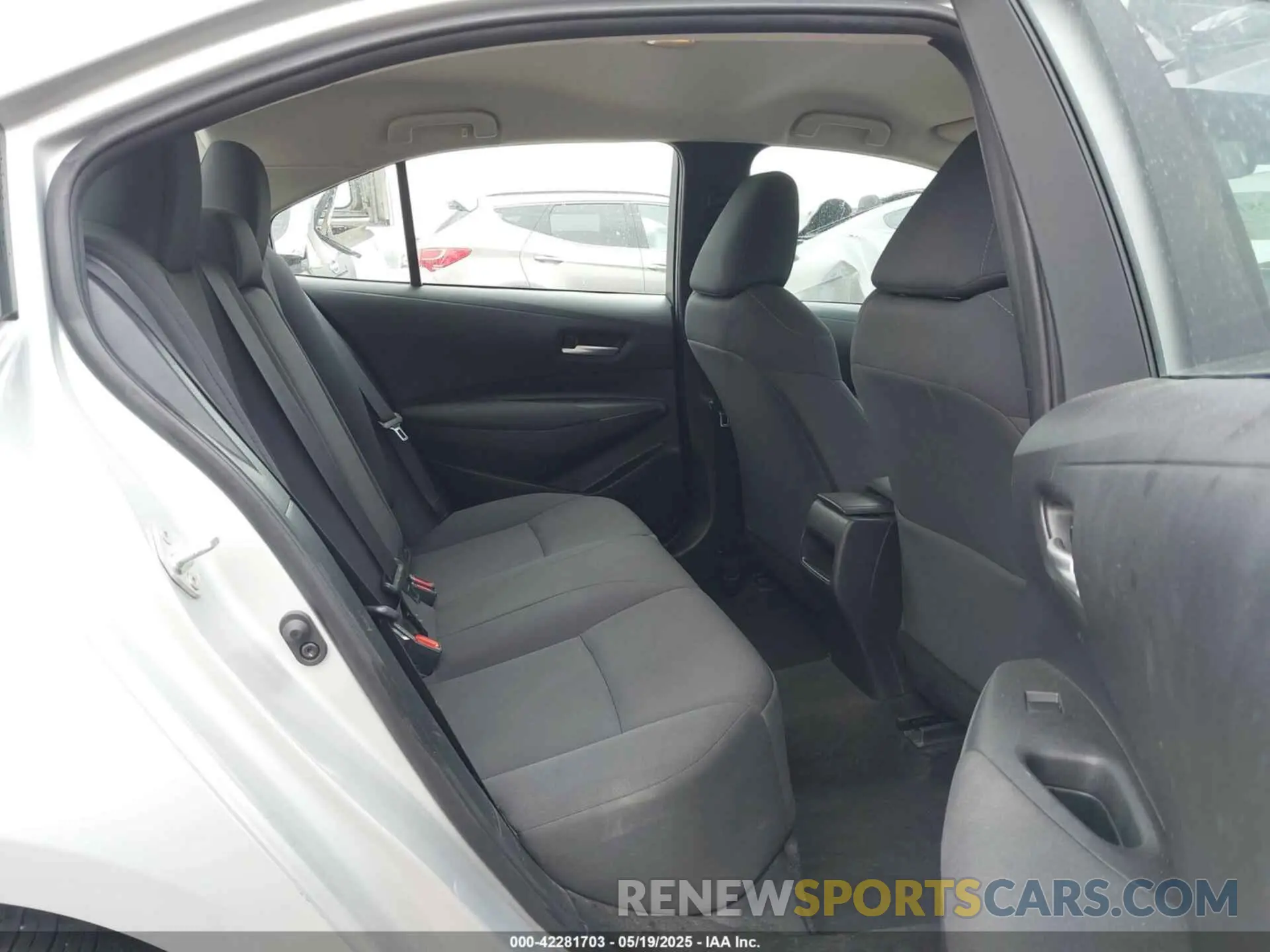 8 Photograph of a damaged car 5YFEPMAE2MP257501 TOYOTA COROLLA 2021