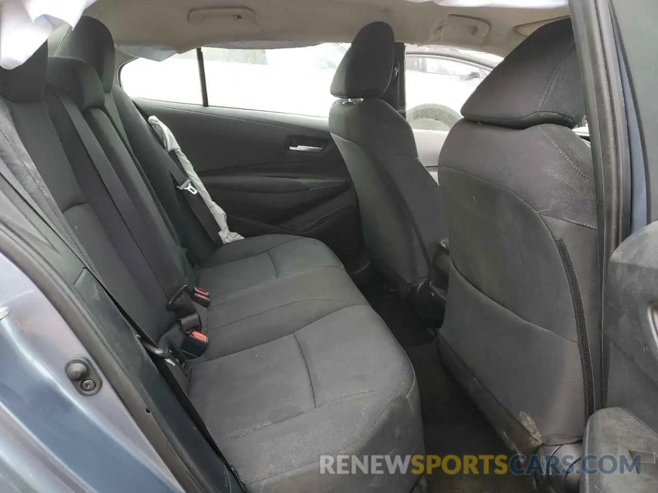 10 Photograph of a damaged car 5YFEPMAE2MP265842 TOYOTA COROLLA 2021