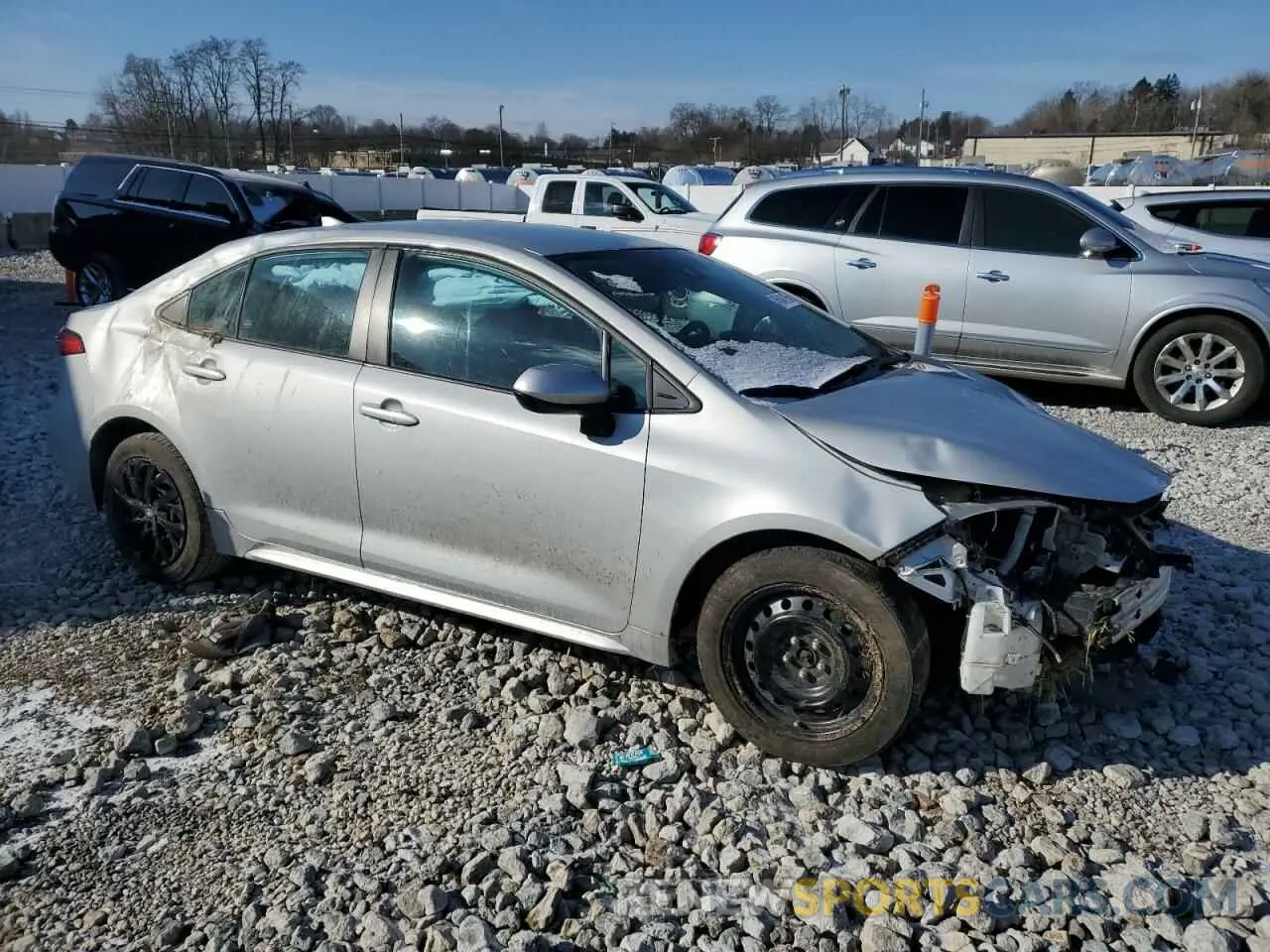 4 Photograph of a damaged car 5YFEPMAE2MP266456 TOYOTA COROLLA 2021