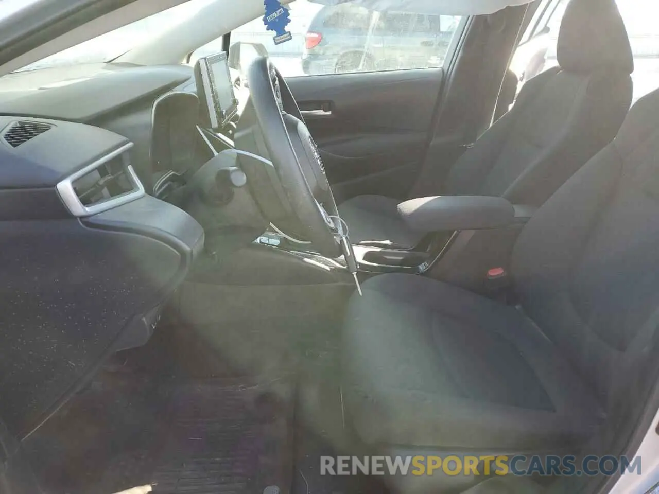 7 Photograph of a damaged car 5YFEPMAE2MP266456 TOYOTA COROLLA 2021