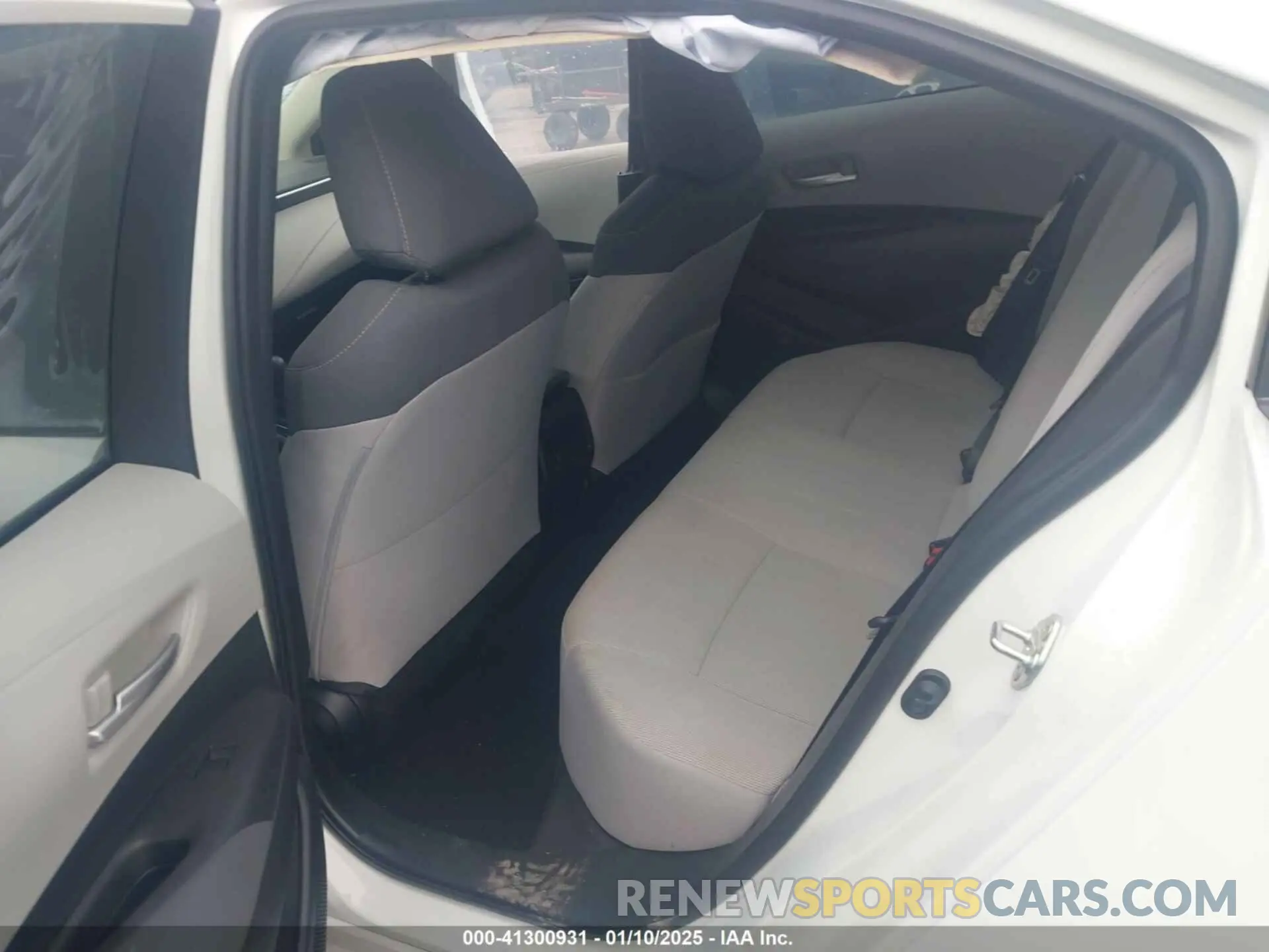 8 Photograph of a damaged car 5YFEPMAE3MP152241 TOYOTA COROLLA 2021