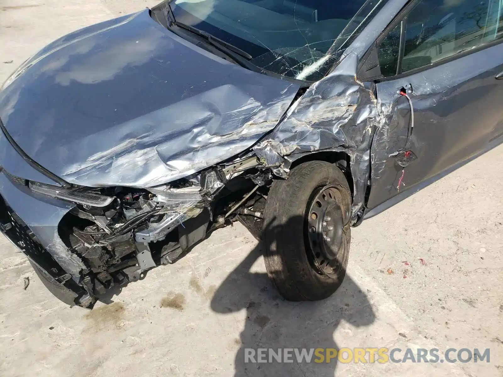 9 Photograph of a damaged car 5YFEPMAE3MP153650 TOYOTA COROLLA 2021