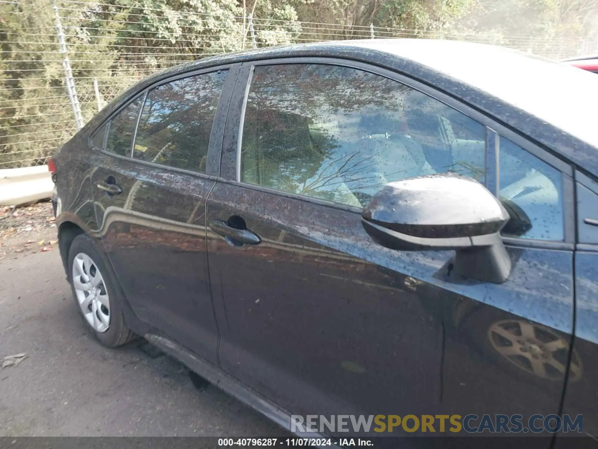 13 Photograph of a damaged car 5YFEPMAE3MP159383 TOYOTA COROLLA 2021