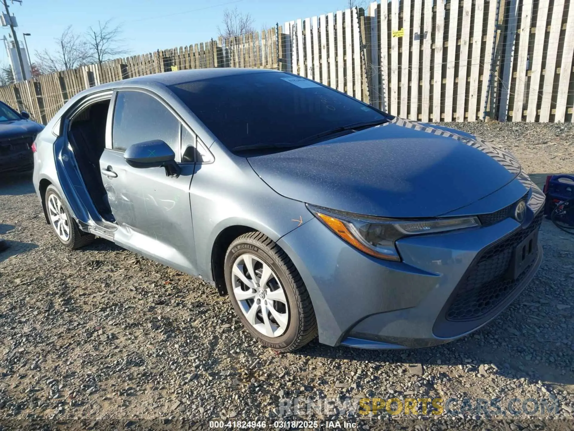 1 Photograph of a damaged car 5YFEPMAE3MP163711 TOYOTA COROLLA 2021