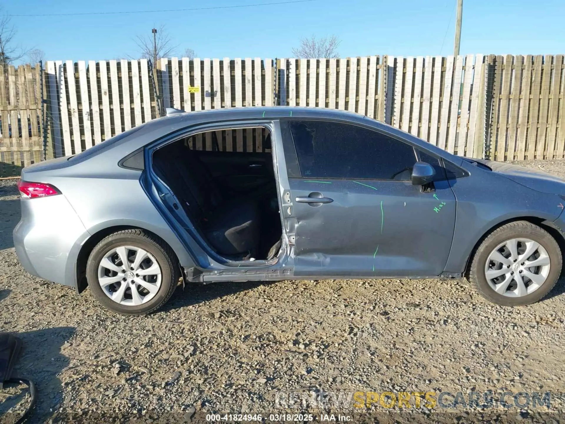 14 Photograph of a damaged car 5YFEPMAE3MP163711 TOYOTA COROLLA 2021
