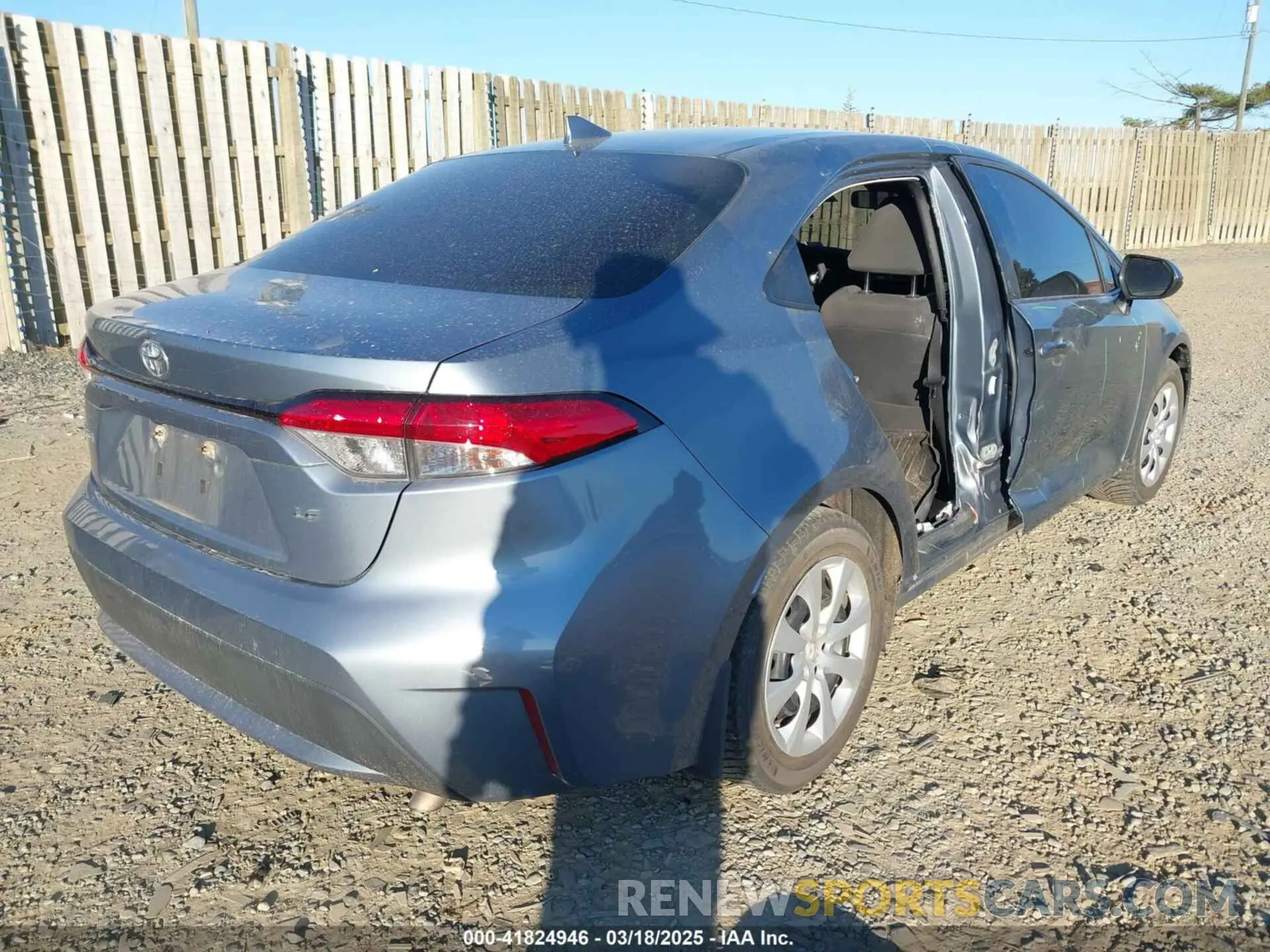 4 Photograph of a damaged car 5YFEPMAE3MP163711 TOYOTA COROLLA 2021
