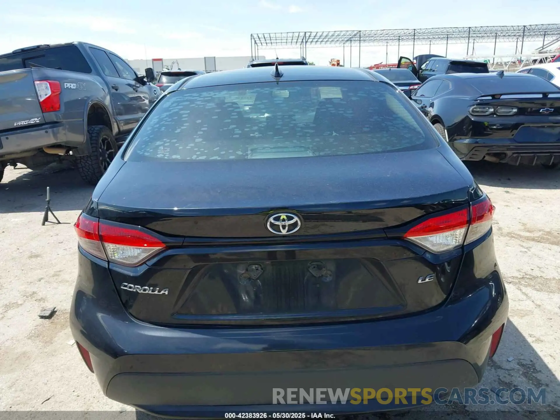 17 Photograph of a damaged car 5YFEPMAE3MP167323 TOYOTA COROLLA 2021