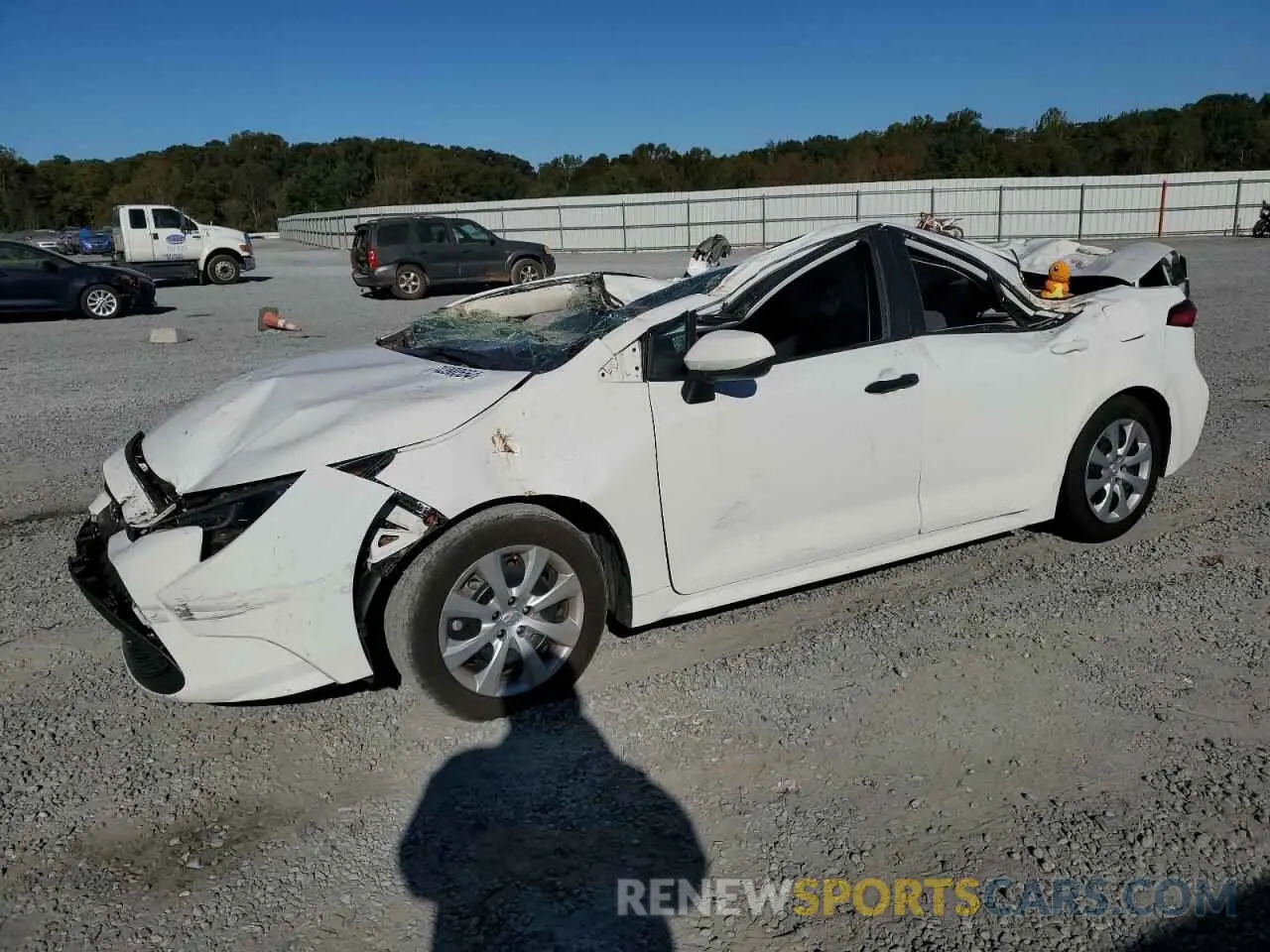 1 Photograph of a damaged car 5YFEPMAE3MP172120 TOYOTA COROLLA 2021