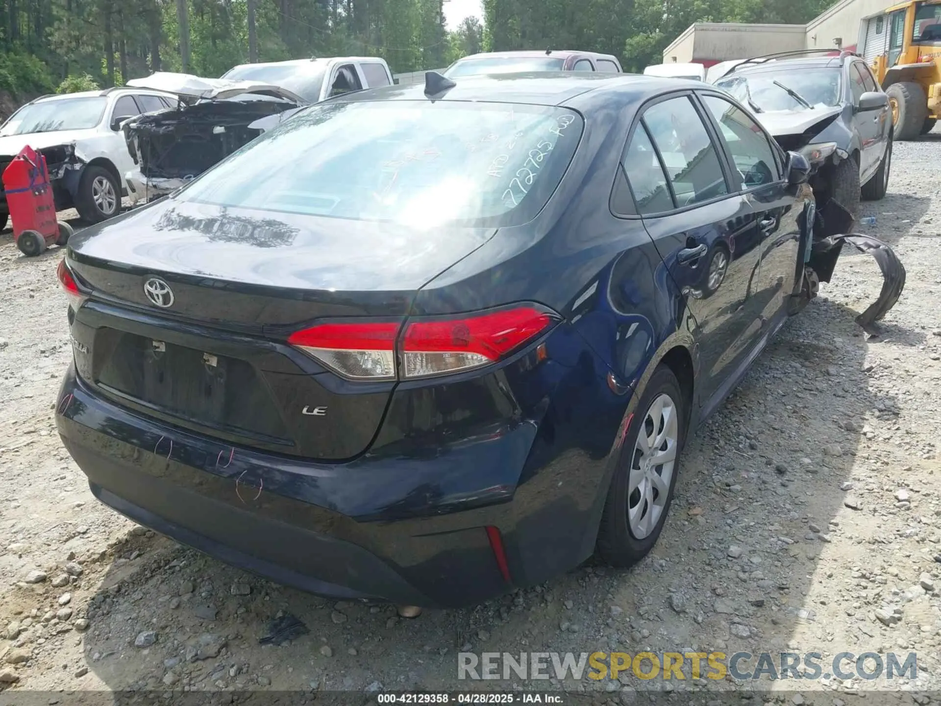 4 Photograph of a damaged car 5YFEPMAE3MP178659 TOYOTA COROLLA 2021