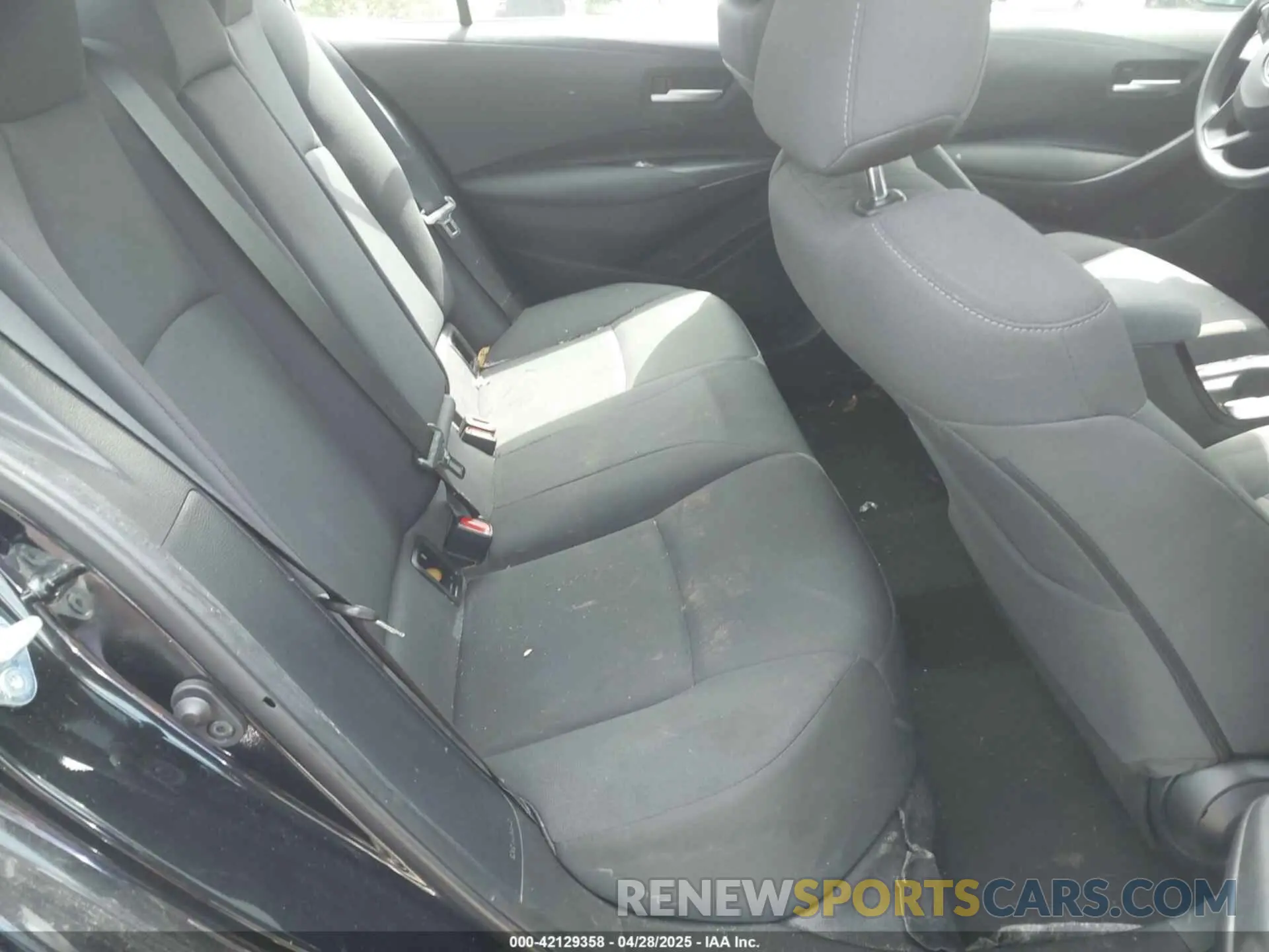 8 Photograph of a damaged car 5YFEPMAE3MP178659 TOYOTA COROLLA 2021