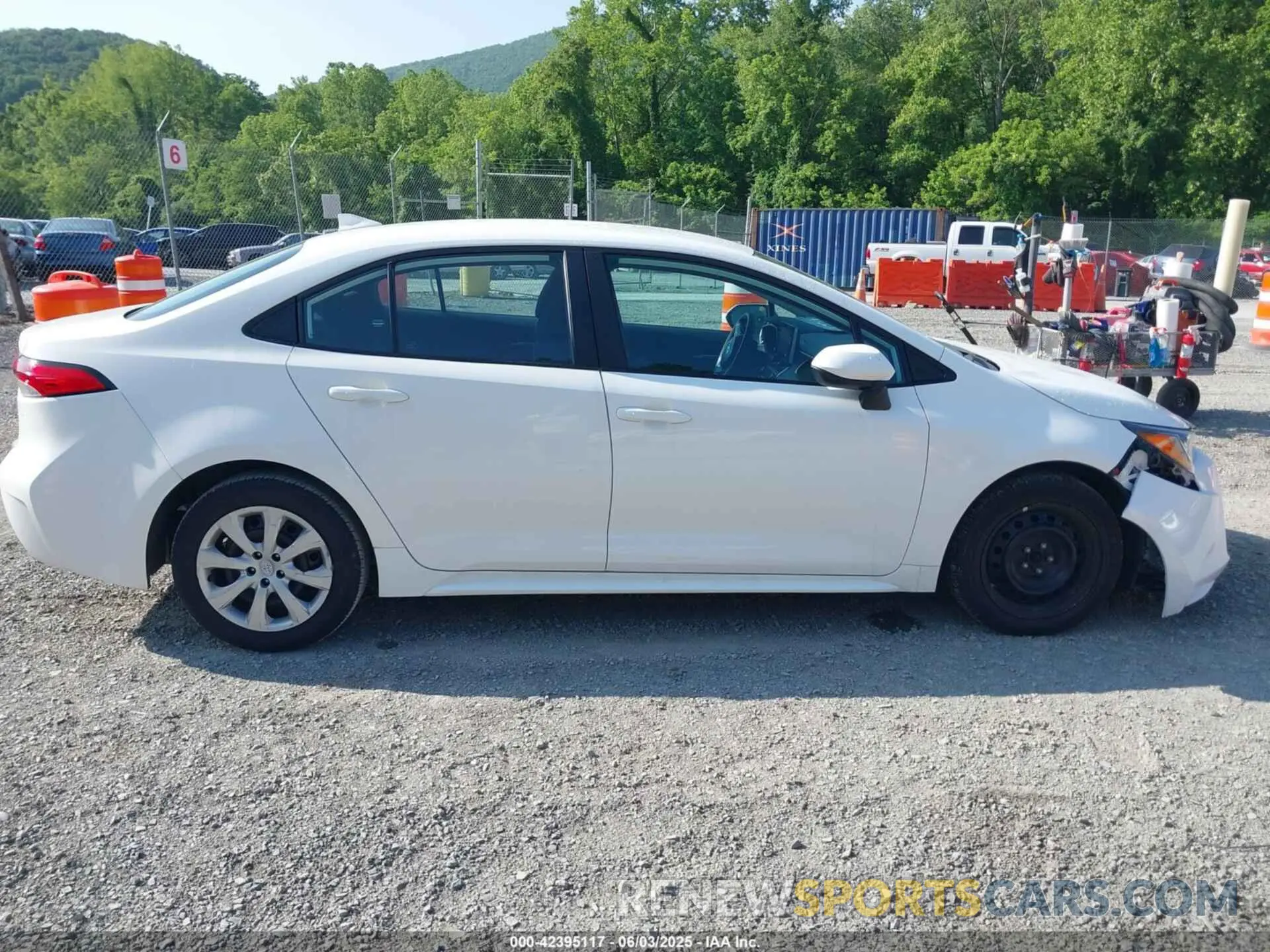 13 Photograph of a damaged car 5YFEPMAE3MP184185 TOYOTA COROLLA 2021