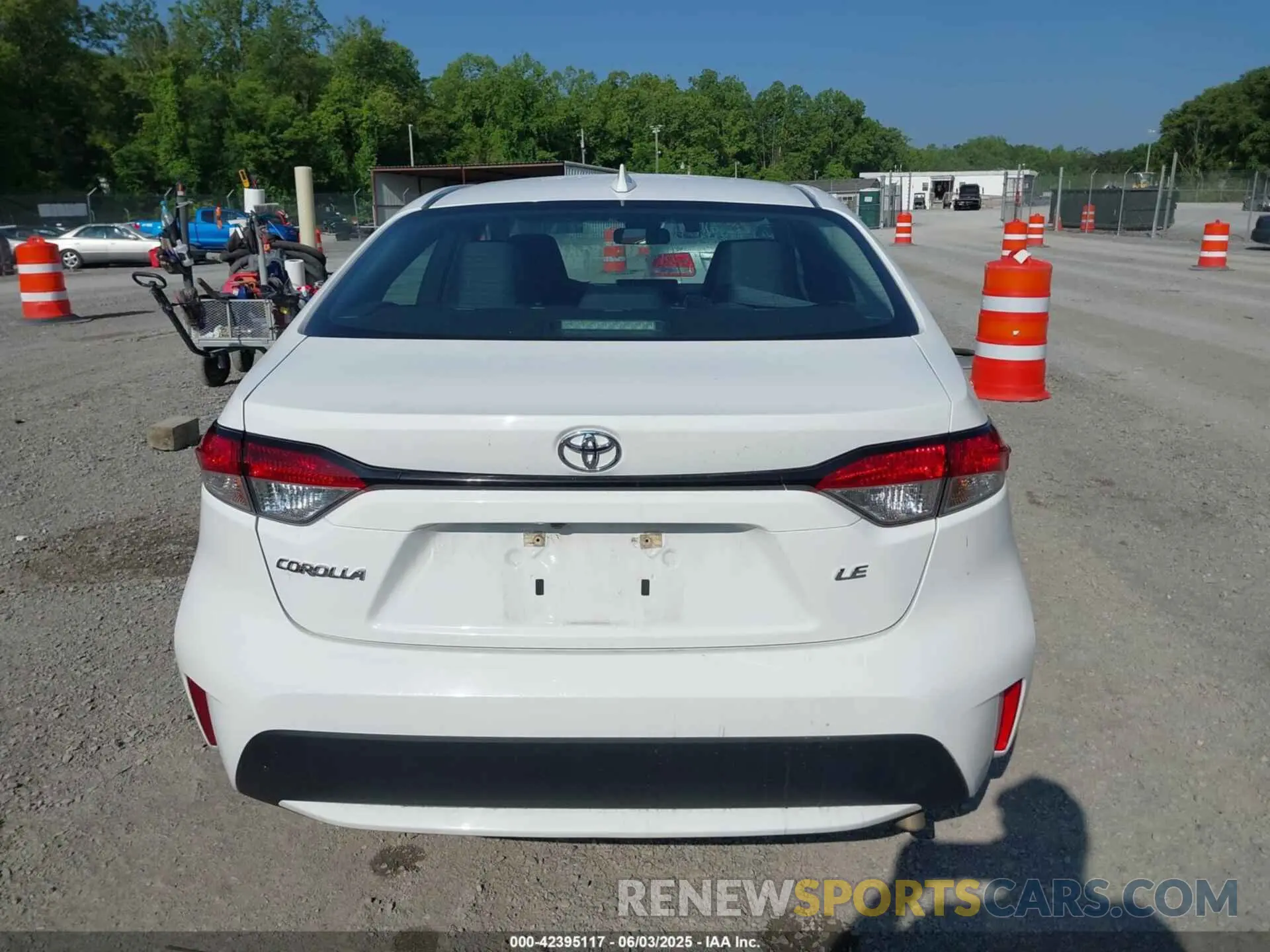 16 Photograph of a damaged car 5YFEPMAE3MP184185 TOYOTA COROLLA 2021
