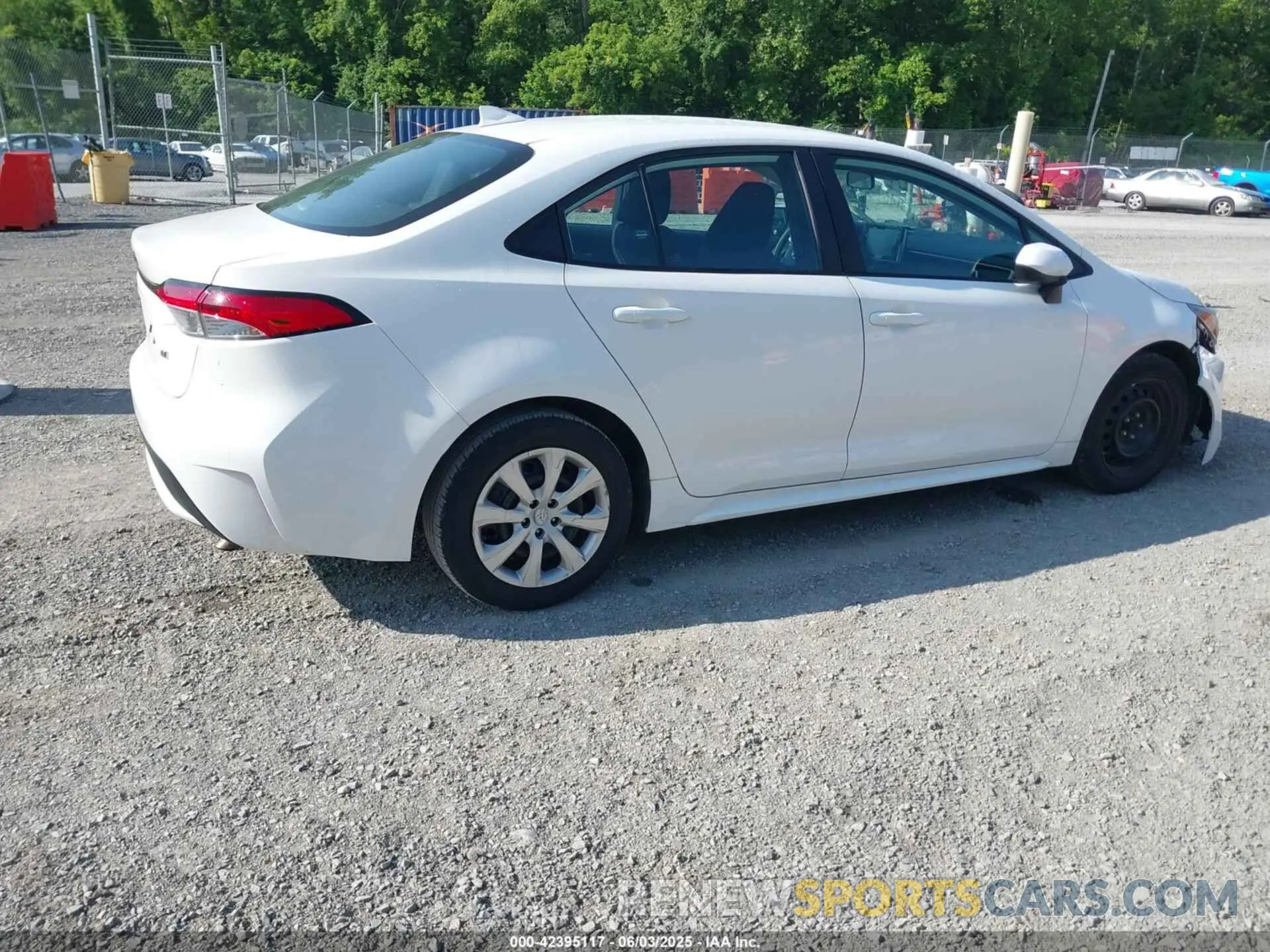 4 Photograph of a damaged car 5YFEPMAE3MP184185 TOYOTA COROLLA 2021