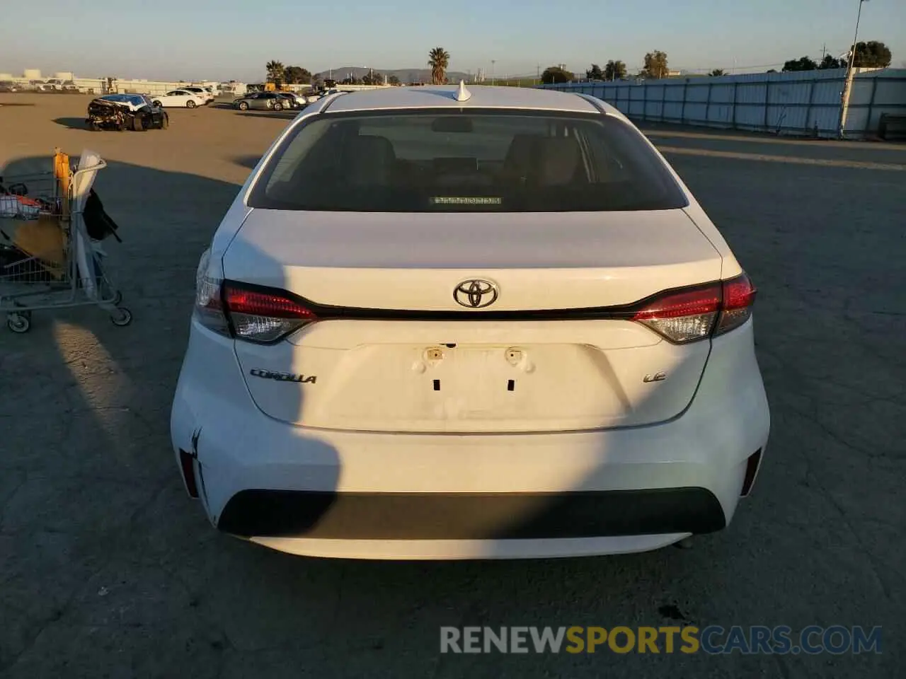6 Photograph of a damaged car 5YFEPMAE3MP187202 TOYOTA COROLLA 2021