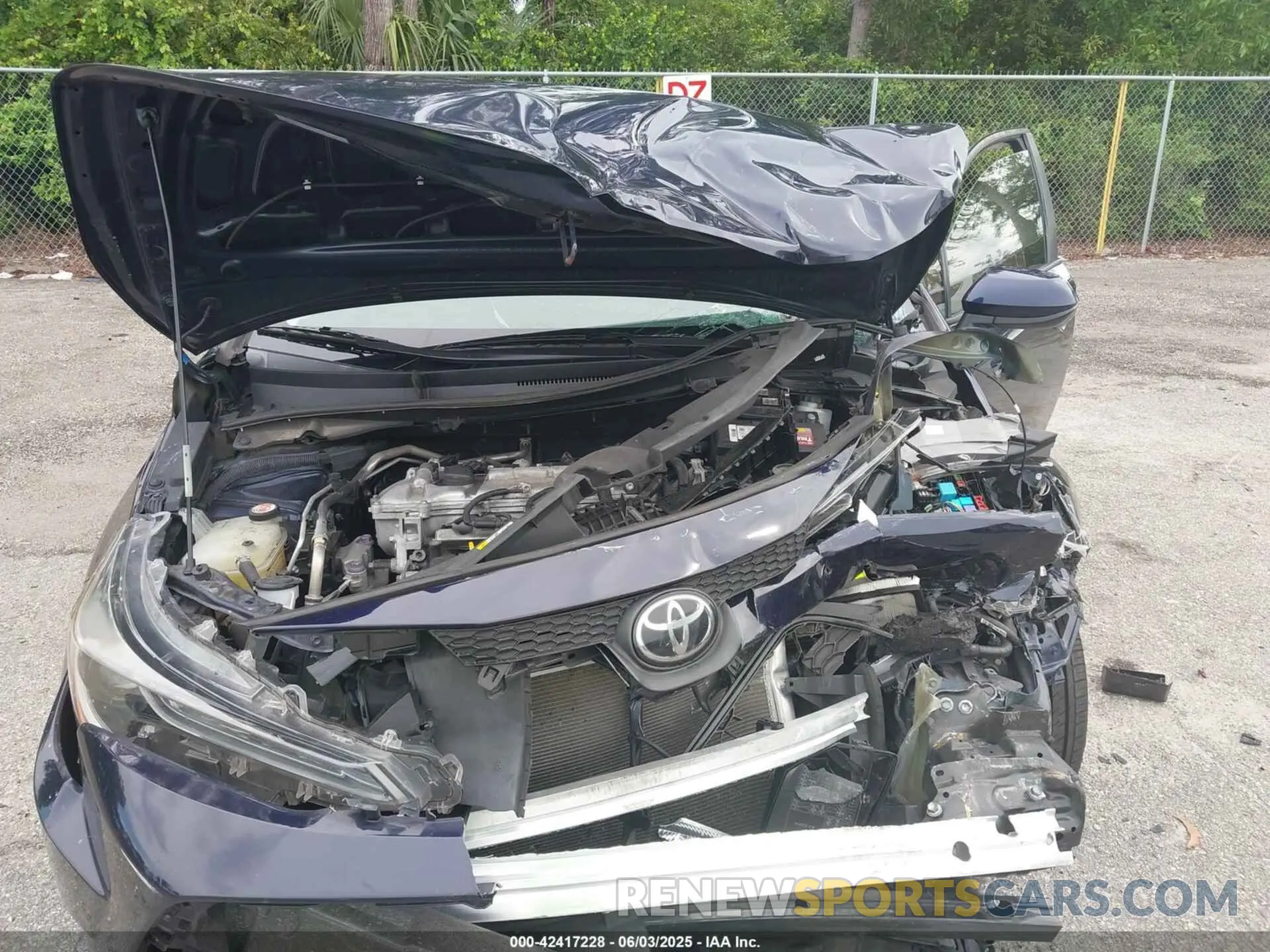 10 Photograph of a damaged car 5YFEPMAE3MP199155 TOYOTA COROLLA 2021