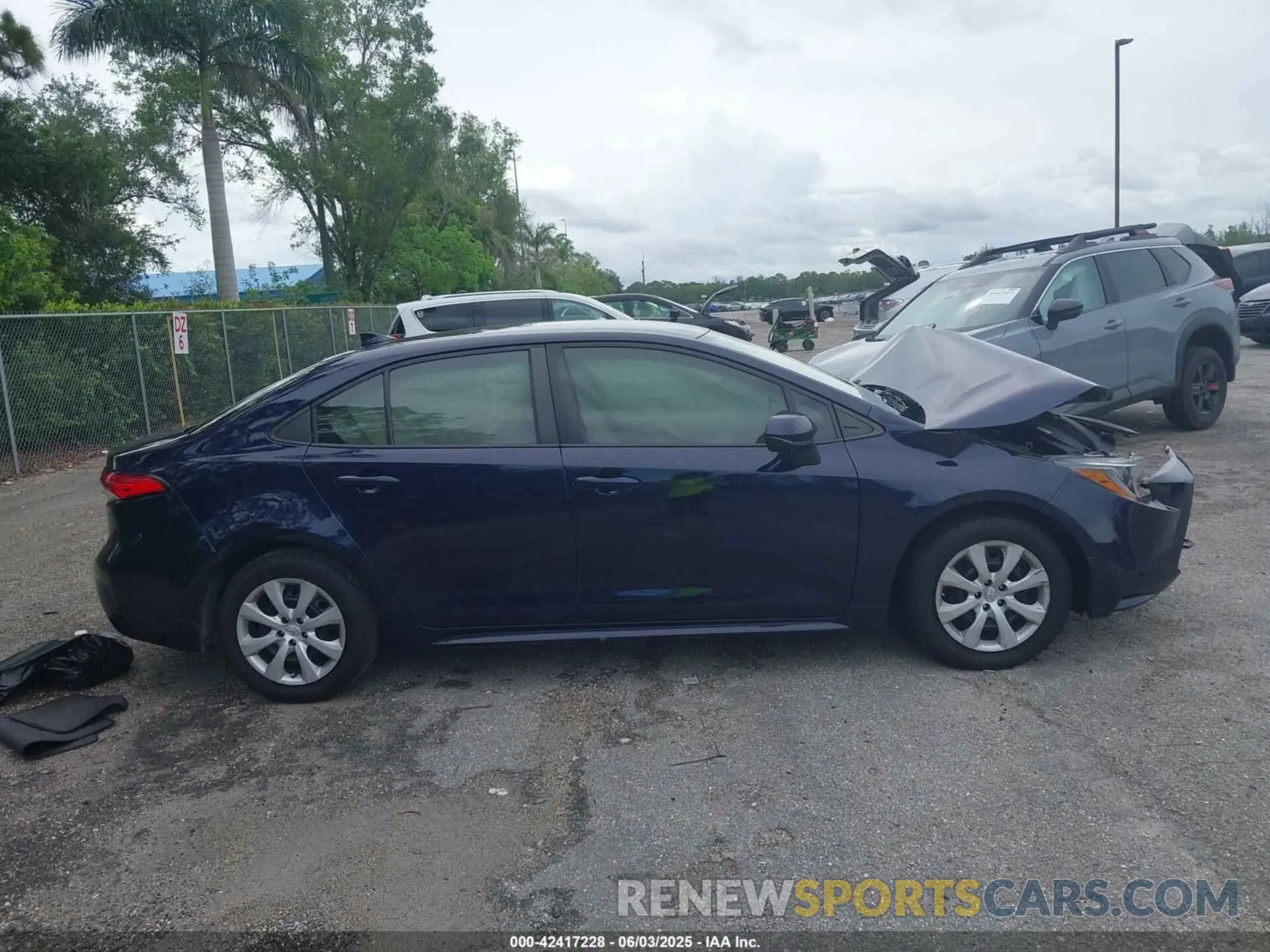 13 Photograph of a damaged car 5YFEPMAE3MP199155 TOYOTA COROLLA 2021