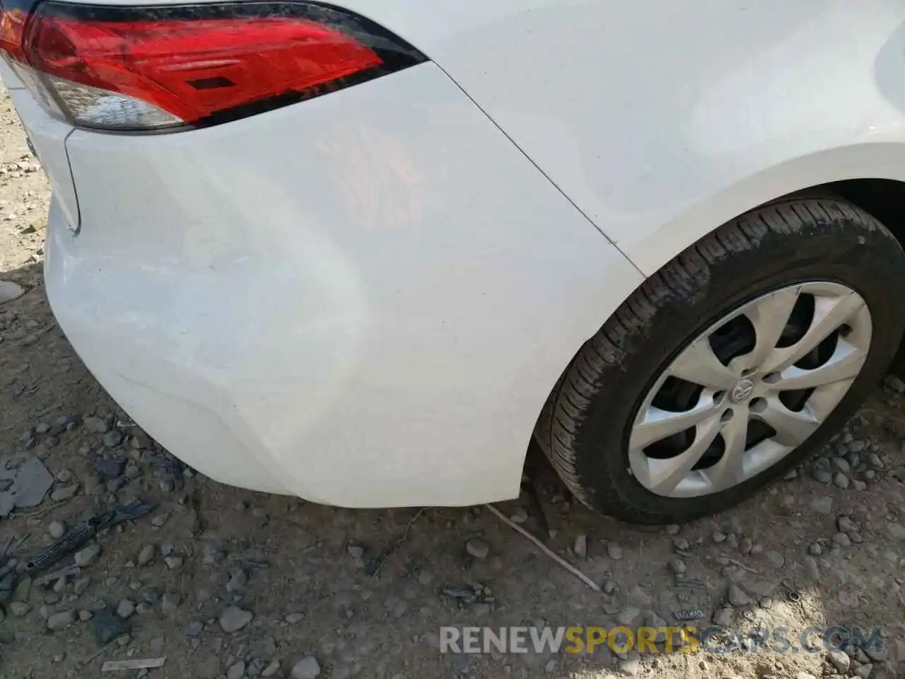 9 Photograph of a damaged car 5YFEPMAE3MP203110 TOYOTA COROLLA 2021