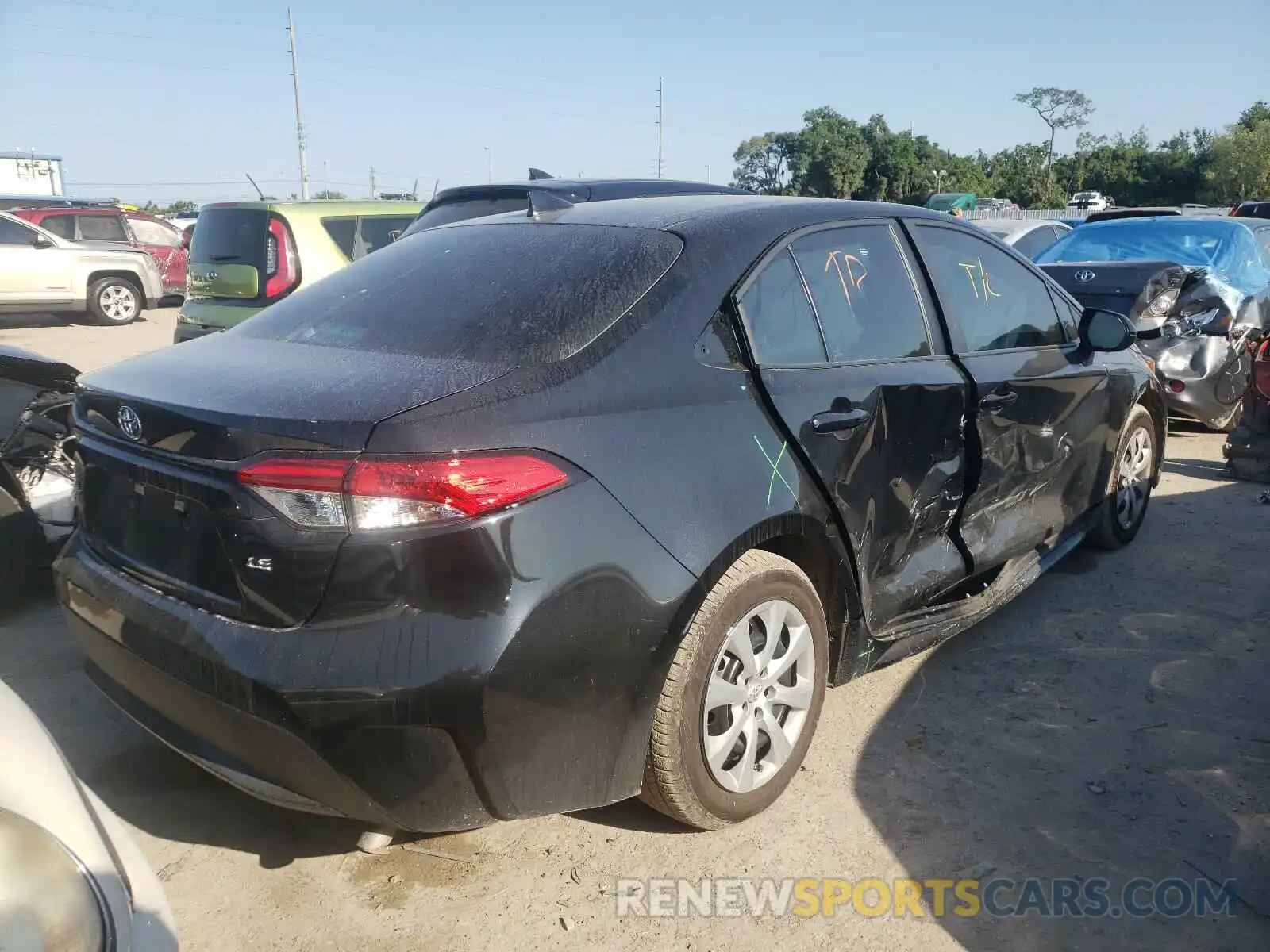 4 Photograph of a damaged car 5YFEPMAE3MP203169 TOYOTA COROLLA 2021