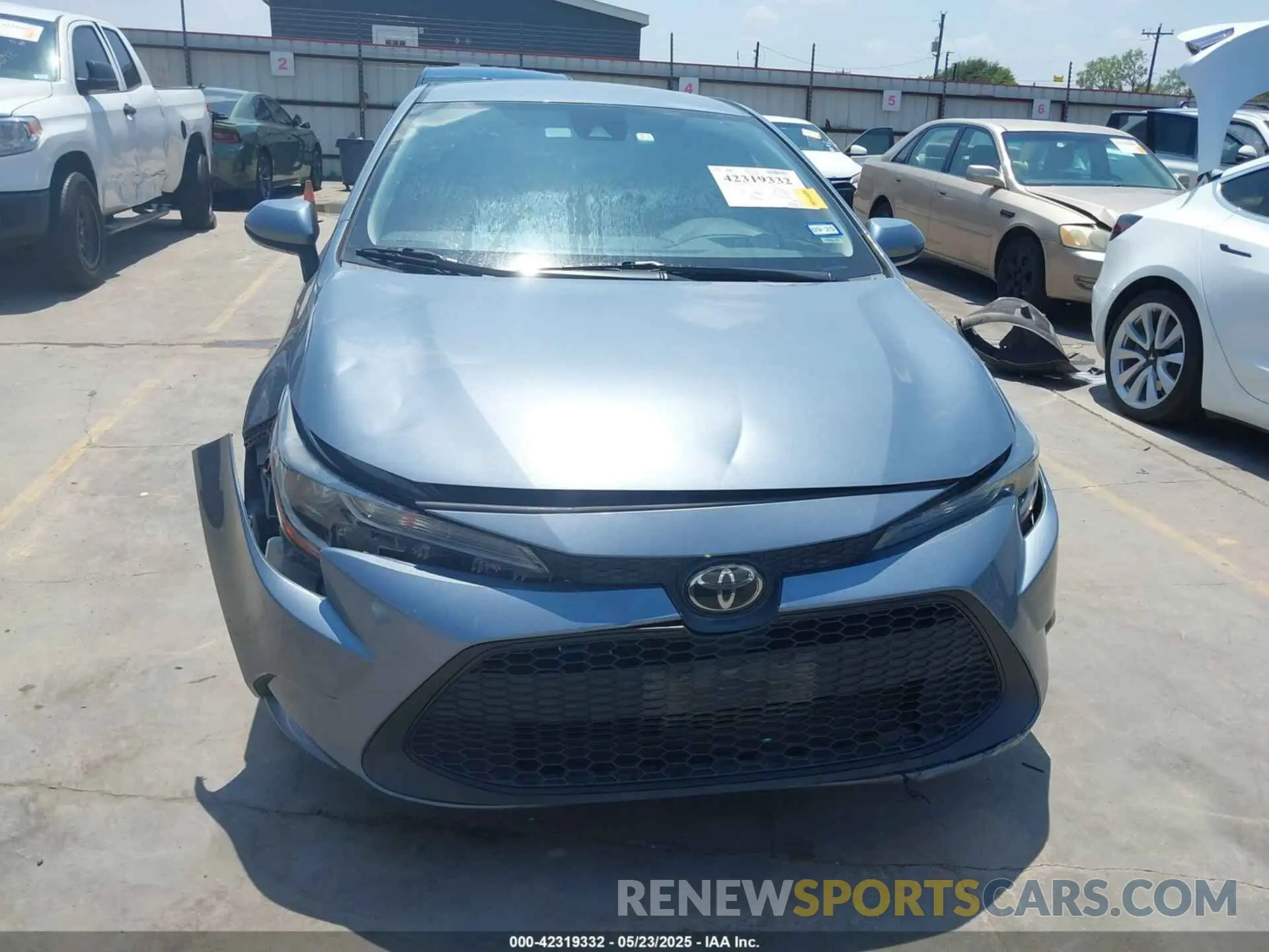 12 Photograph of a damaged car 5YFEPMAE3MP204984 TOYOTA COROLLA 2021