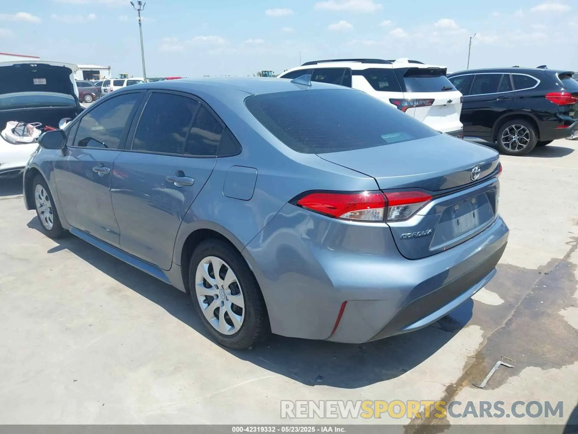 3 Photograph of a damaged car 5YFEPMAE3MP204984 TOYOTA COROLLA 2021