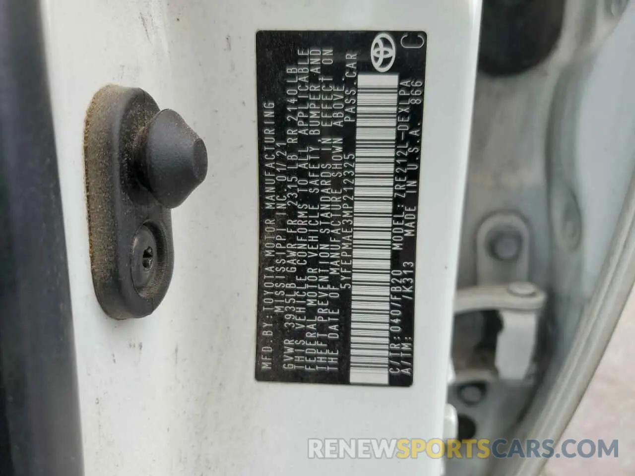 12 Photograph of a damaged car 5YFEPMAE3MP212325 TOYOTA COROLLA 2021