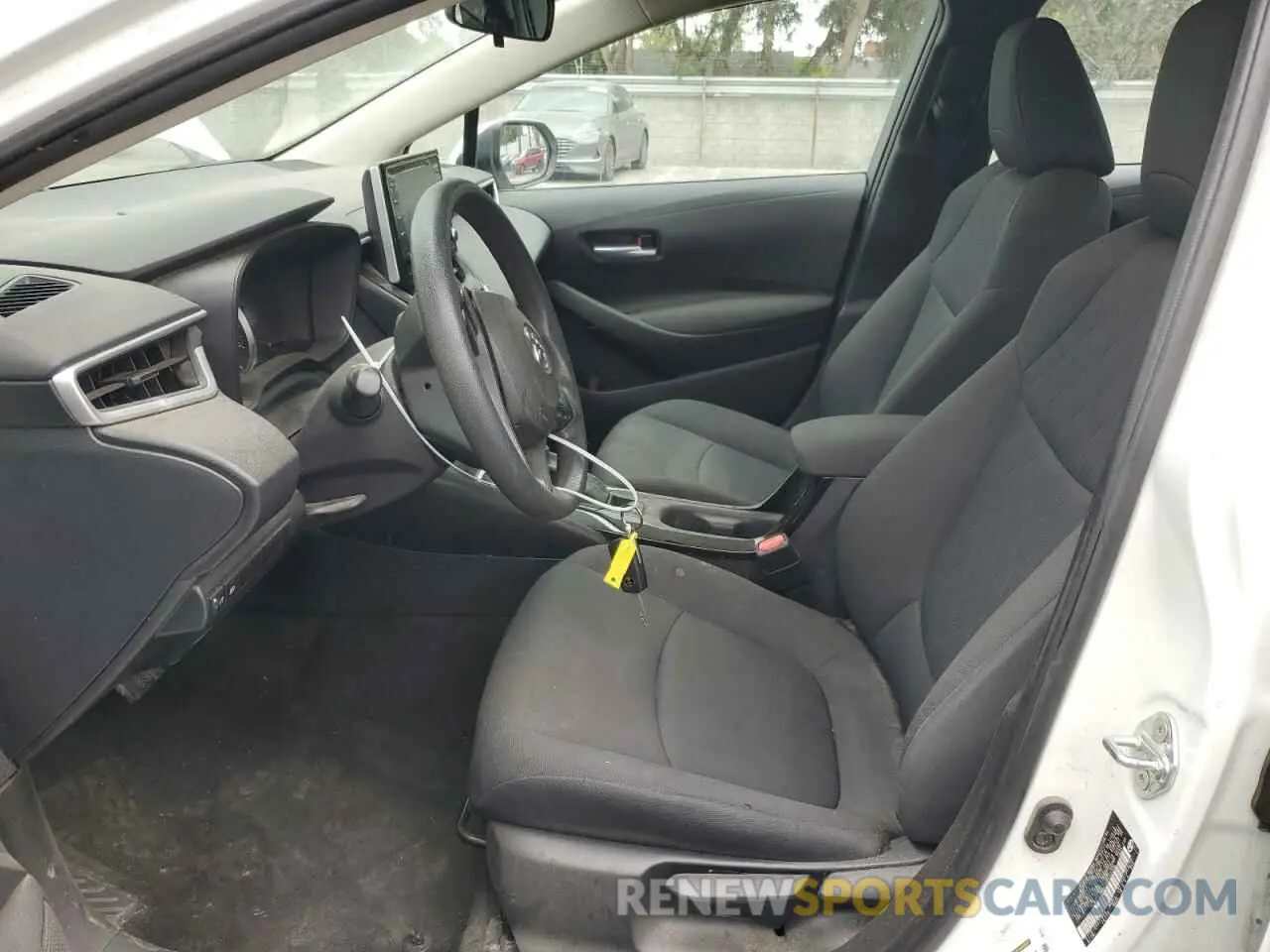 7 Photograph of a damaged car 5YFEPMAE3MP212325 TOYOTA COROLLA 2021