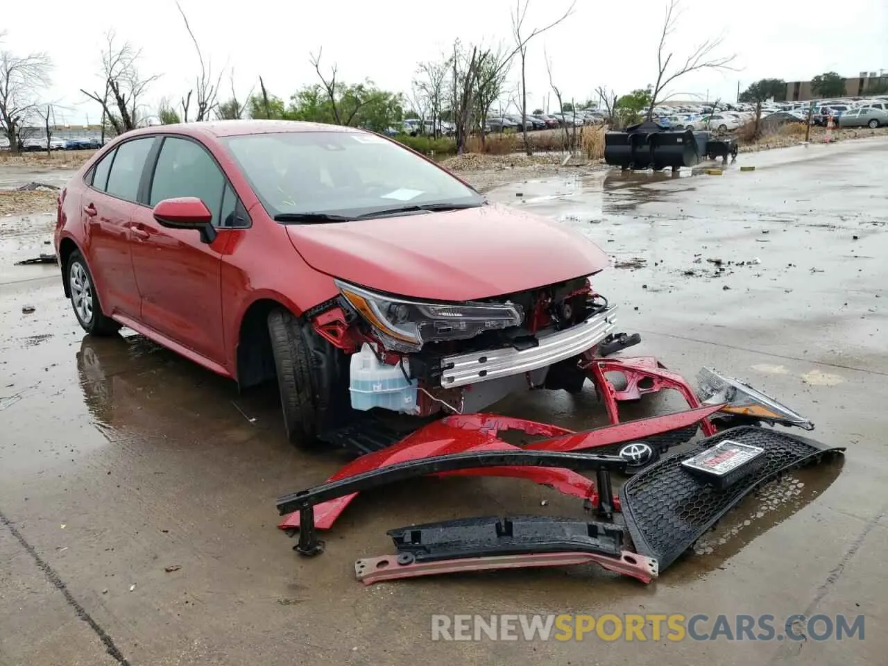 1 Photograph of a damaged car 5YFEPMAE3MP216665 TOYOTA COROLLA 2021