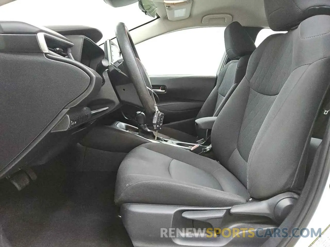 7 Photograph of a damaged car 5YFEPMAE3MP220862 TOYOTA COROLLA 2021