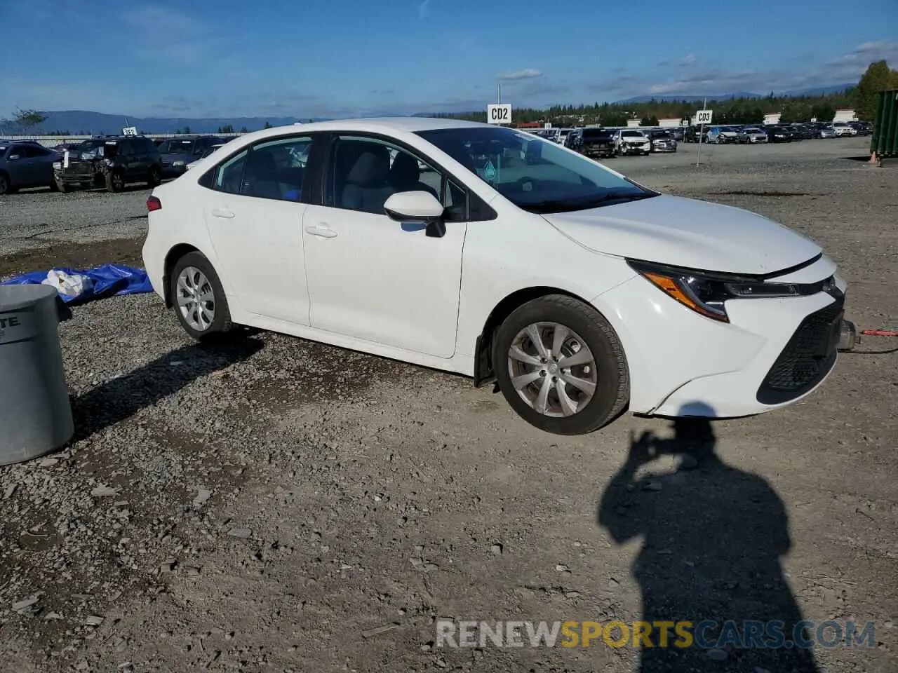 4 Photograph of a damaged car 5YFEPMAE3MP223681 TOYOTA COROLLA 2021