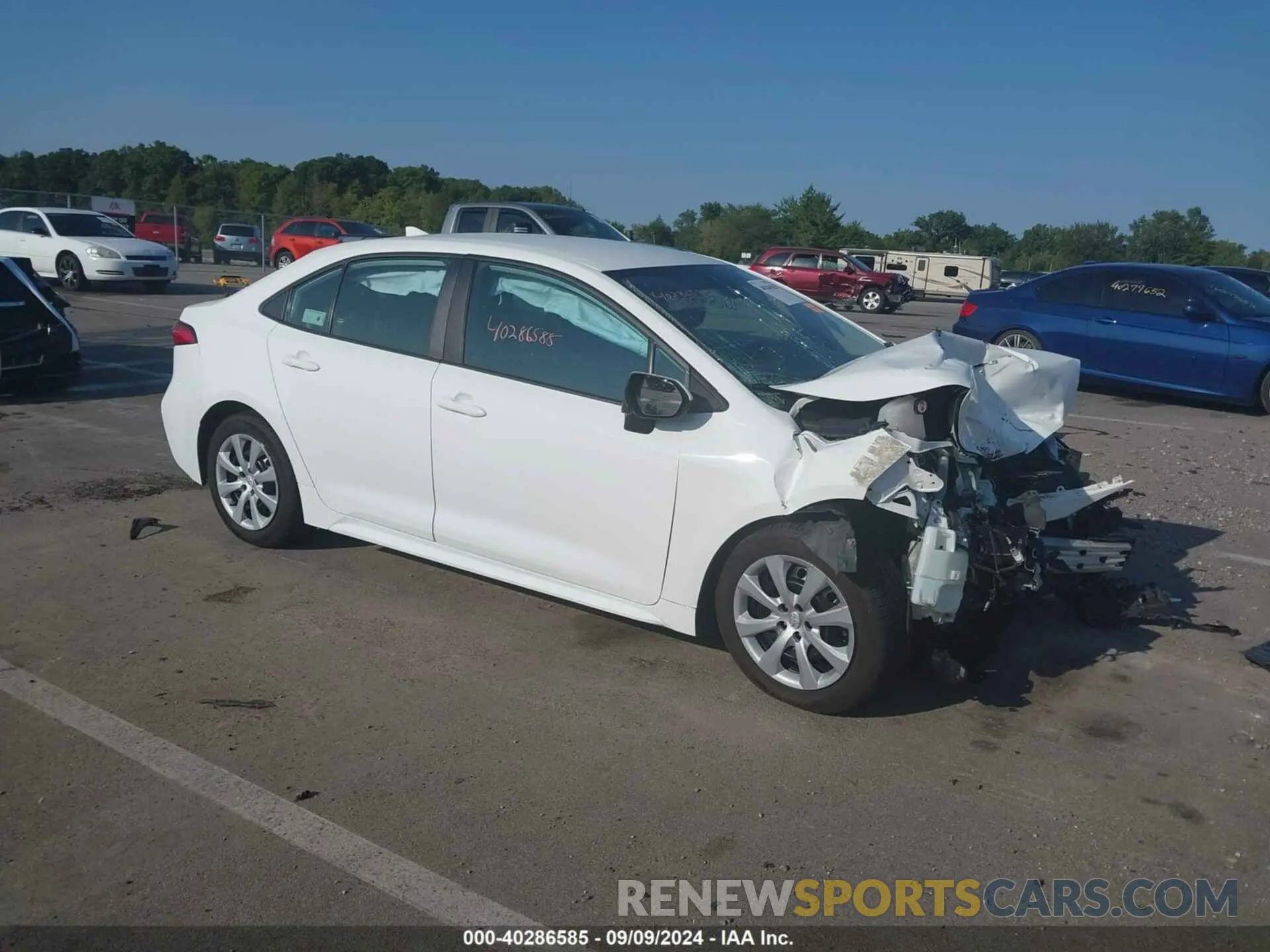 1 Photograph of a damaged car 5YFEPMAE3MP232641 TOYOTA COROLLA 2021