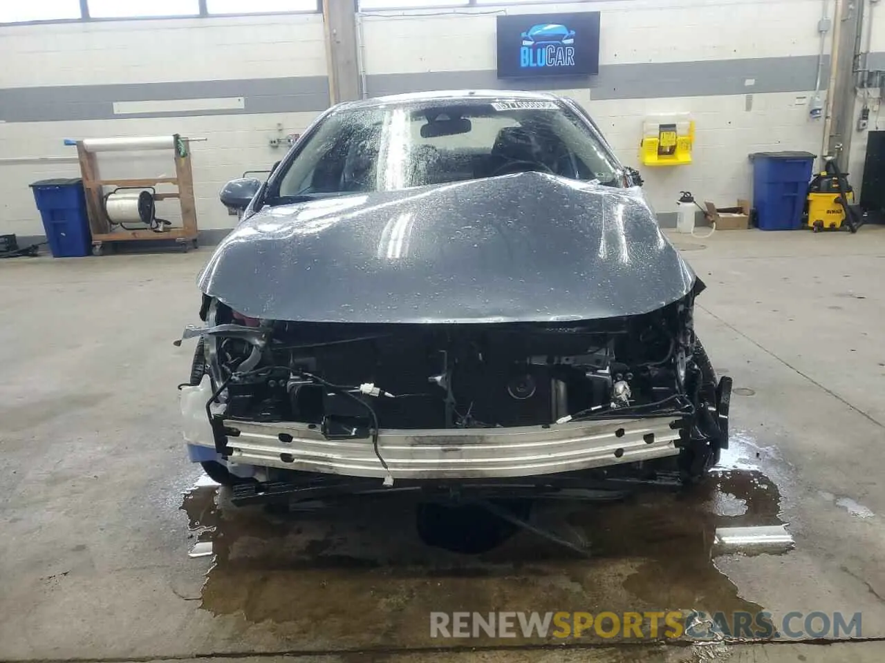 5 Photograph of a damaged car 5YFEPMAE3MP233045 TOYOTA COROLLA 2021